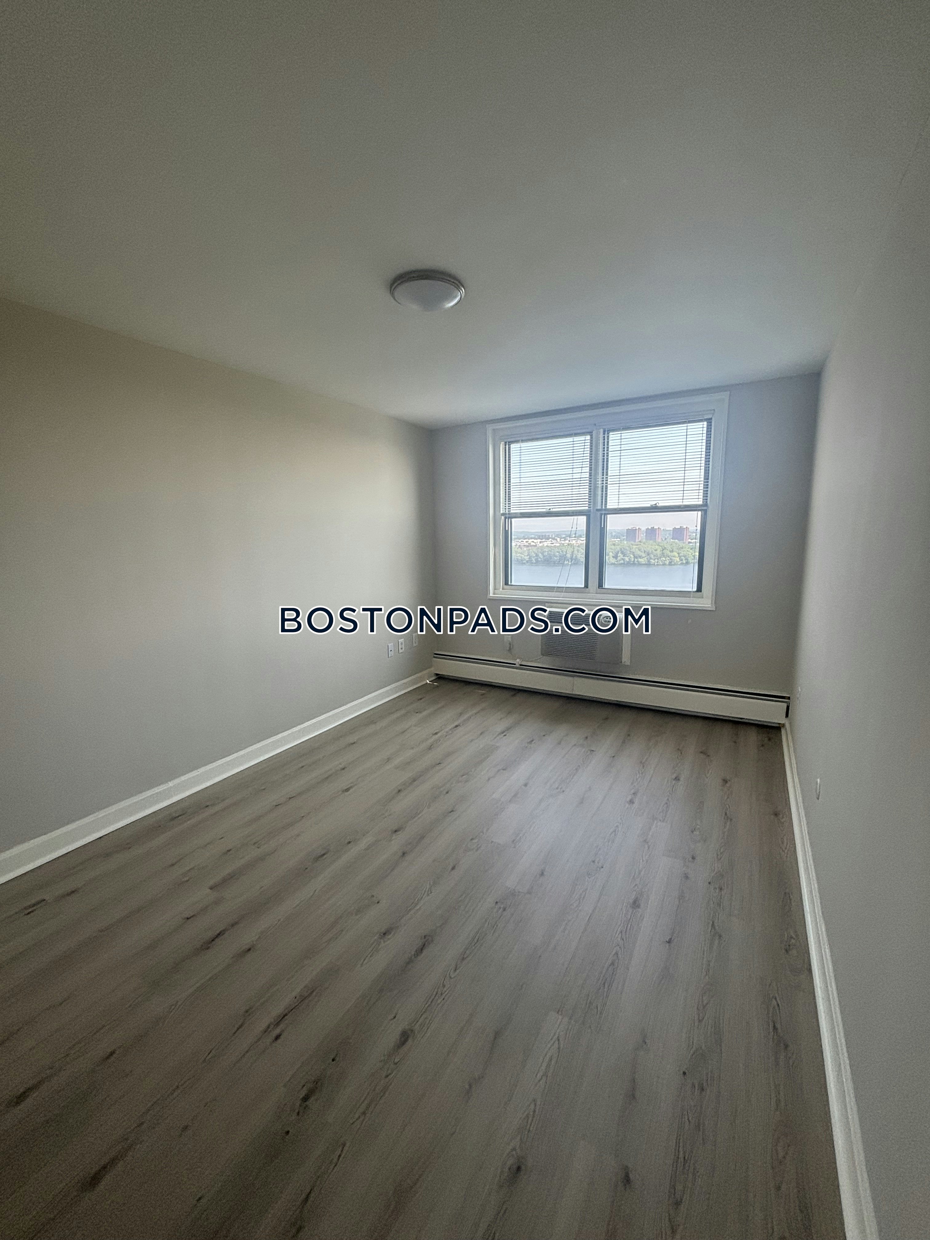 Parkside Place Photo 78