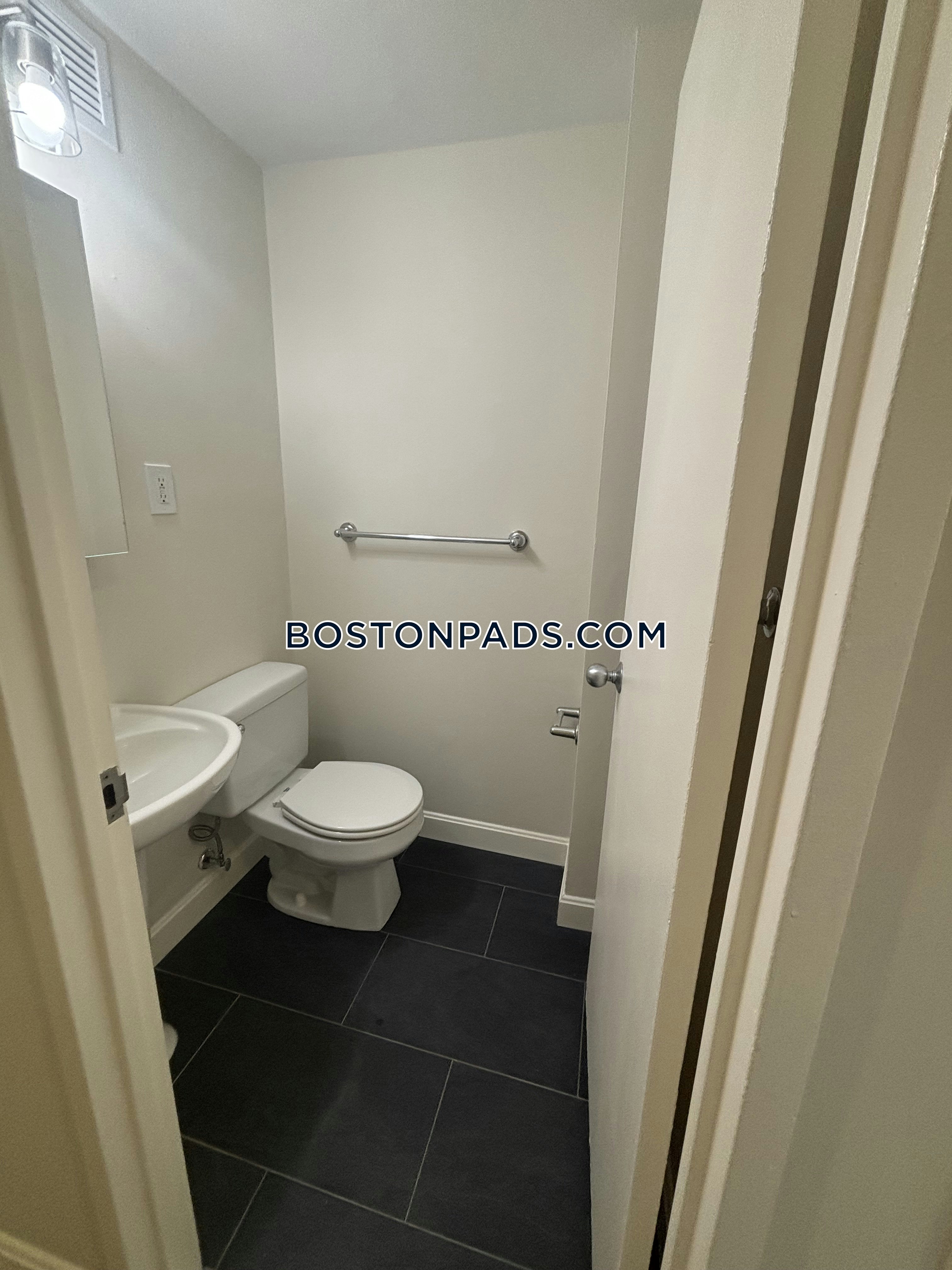 Parkside Place Photo 68