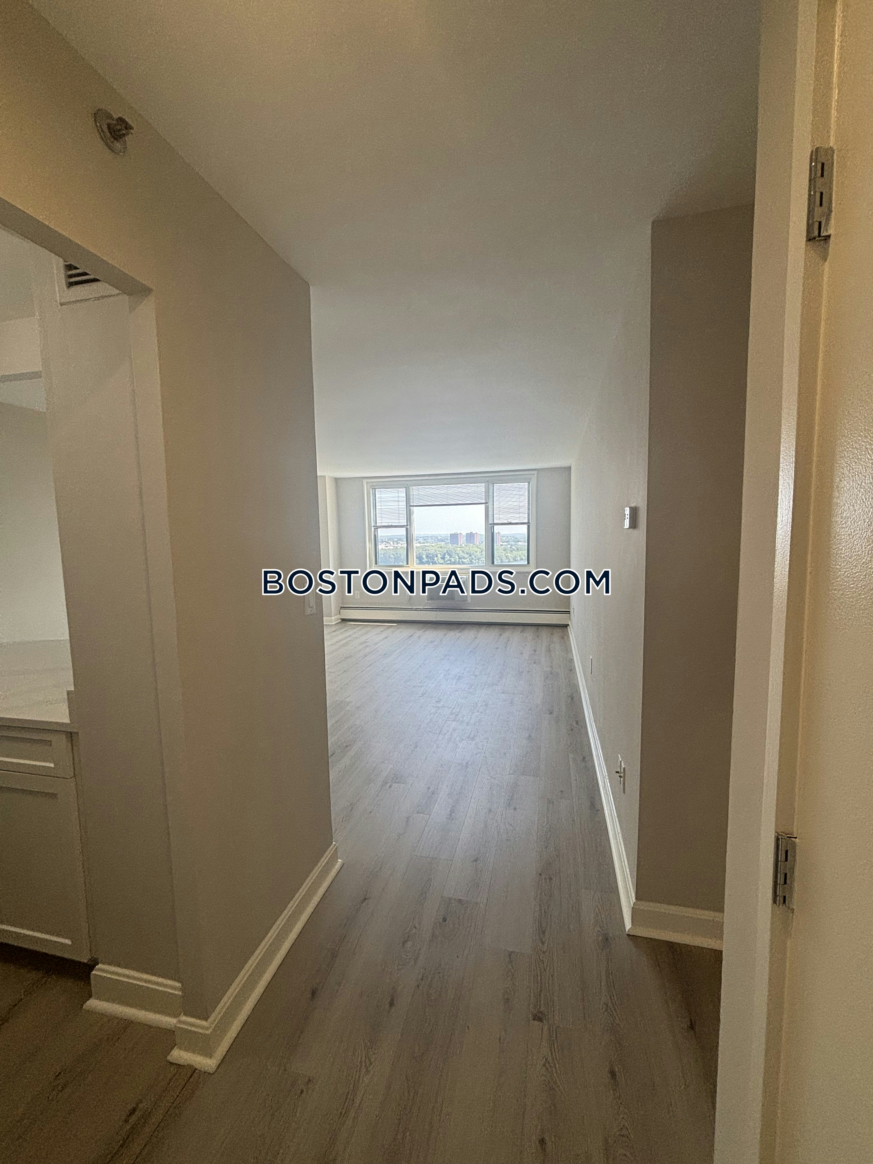 Parkside Place Photo 28