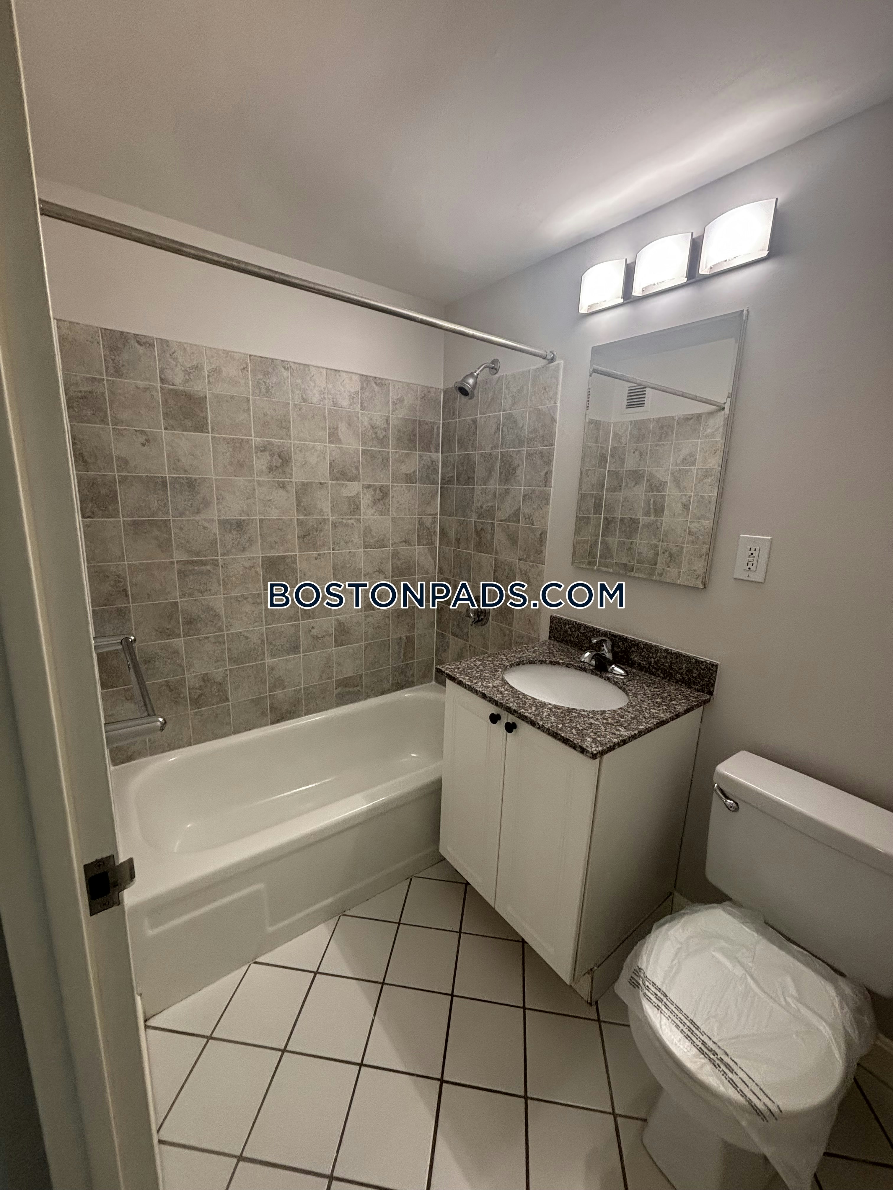 Parkside Place Photo 43