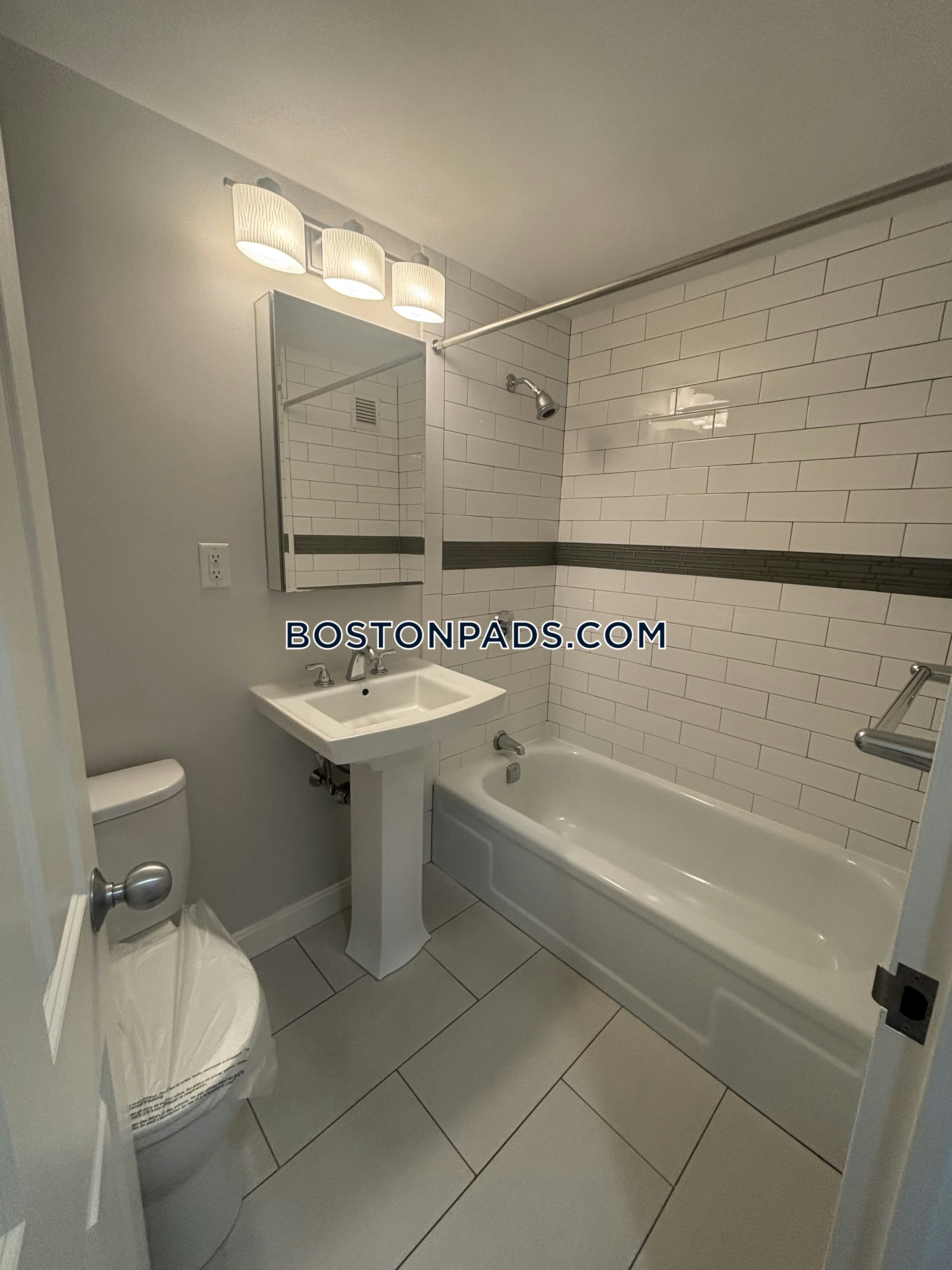 Parkside Place Photo 42