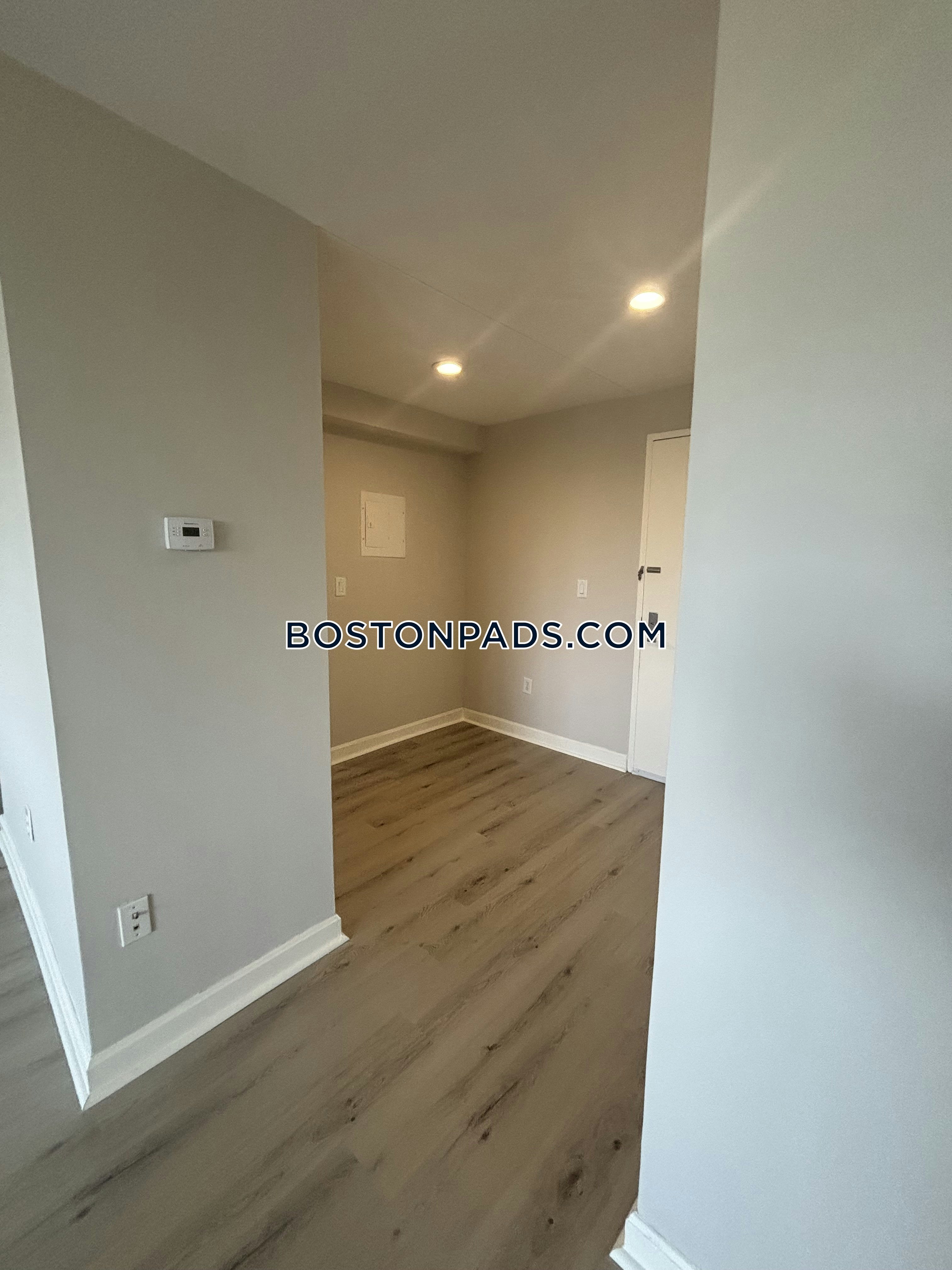 Parkside Place Photo 19