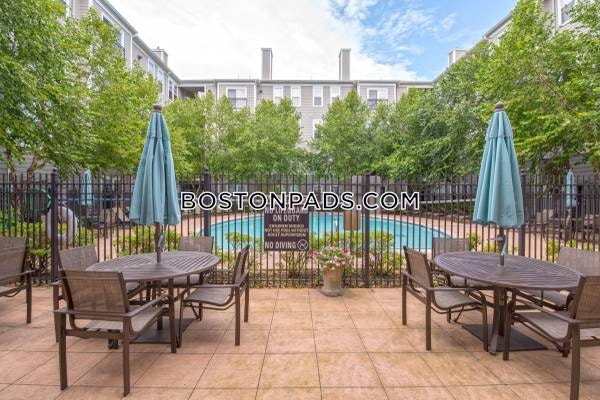 Jefferson at Dedham Station Photo 30