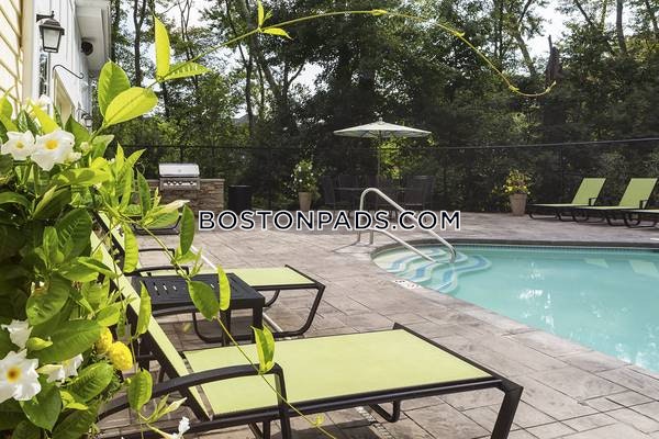 Regency Place Photo 10