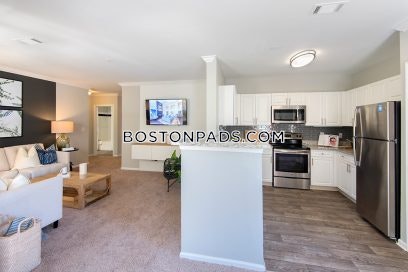 Sofi at Salem Station Photo 23