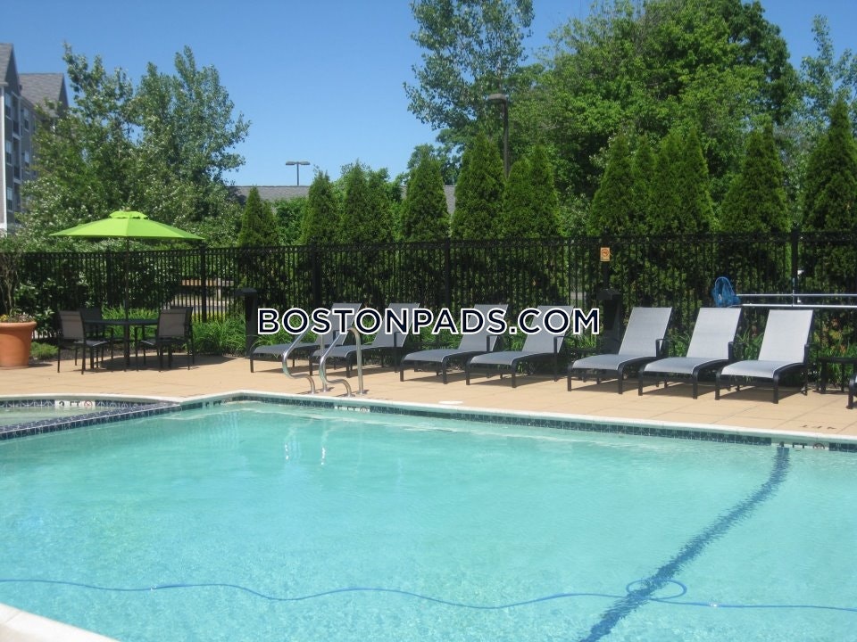 Washington Crossing Photo 4