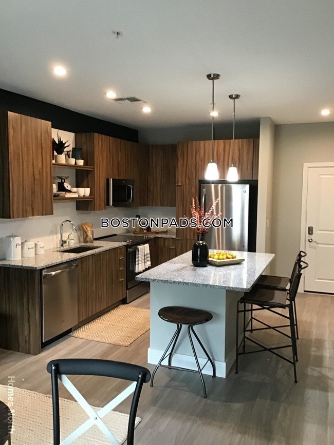 The Point at 3 North Photo 19