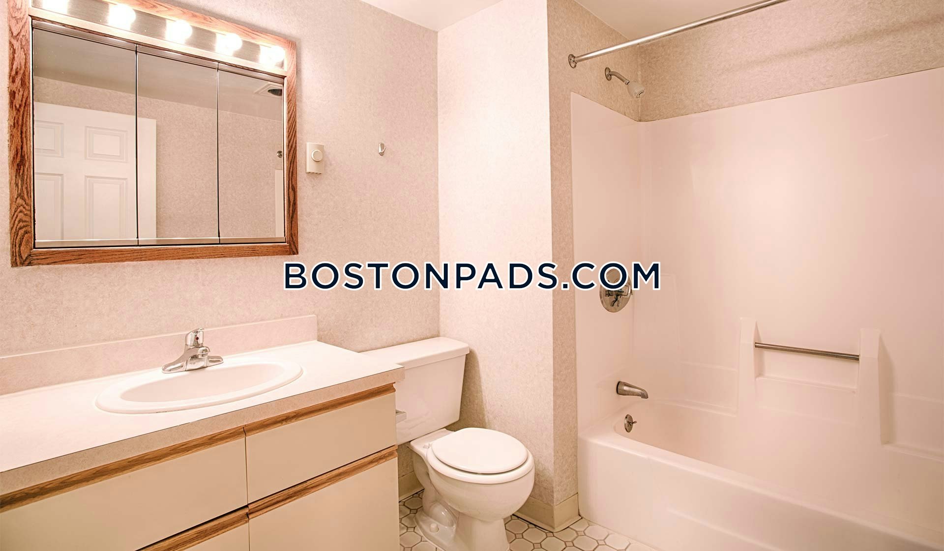 Eagle Rock Apartments at Swampscott Photo 18