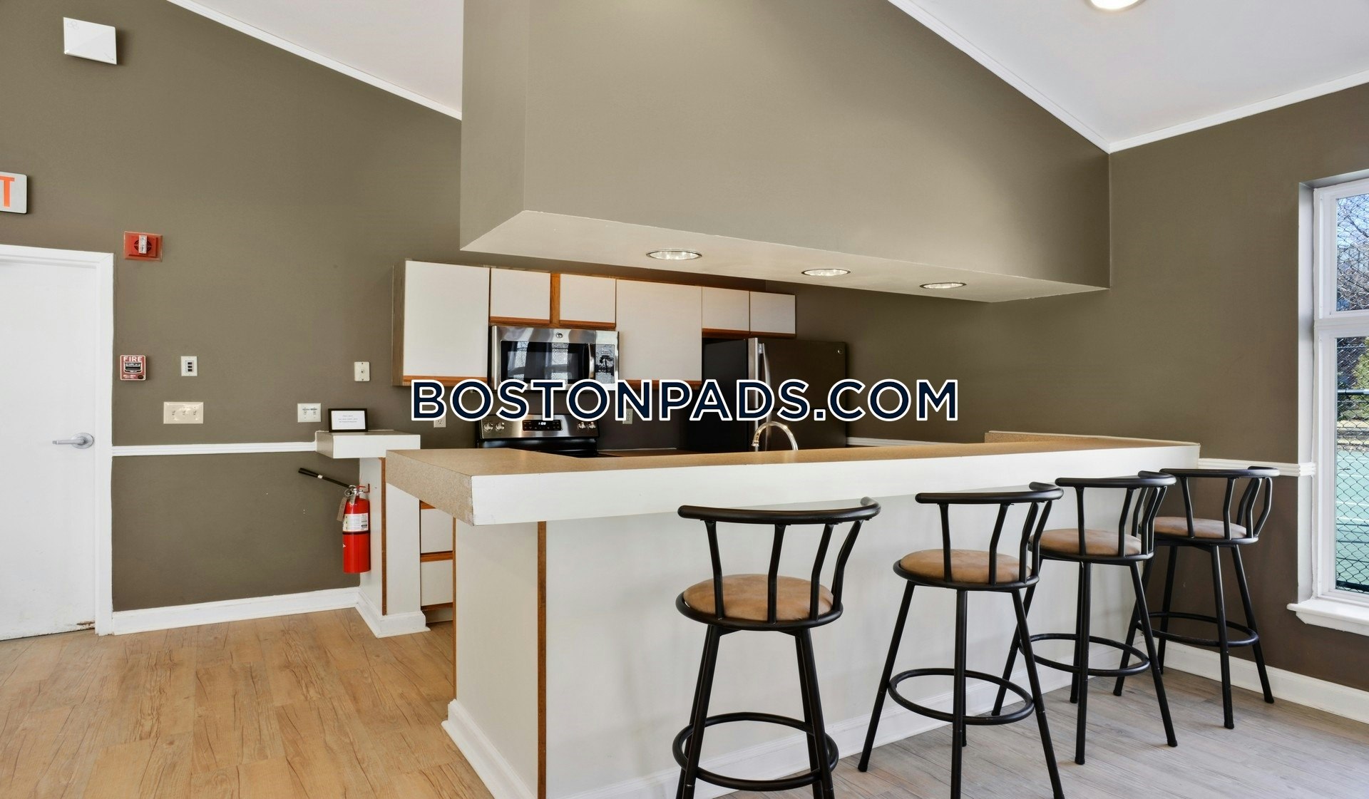 Eagle Rock Apartments at Swampscott Photo 5