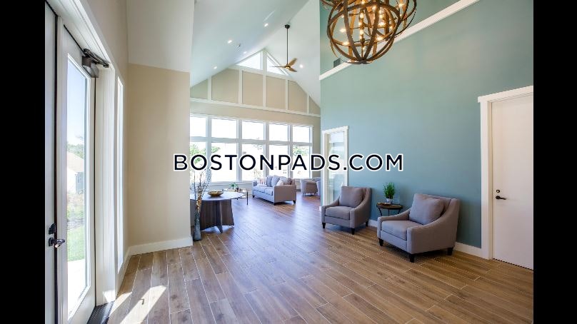 Halstead Beverly Townhomes Photo 15