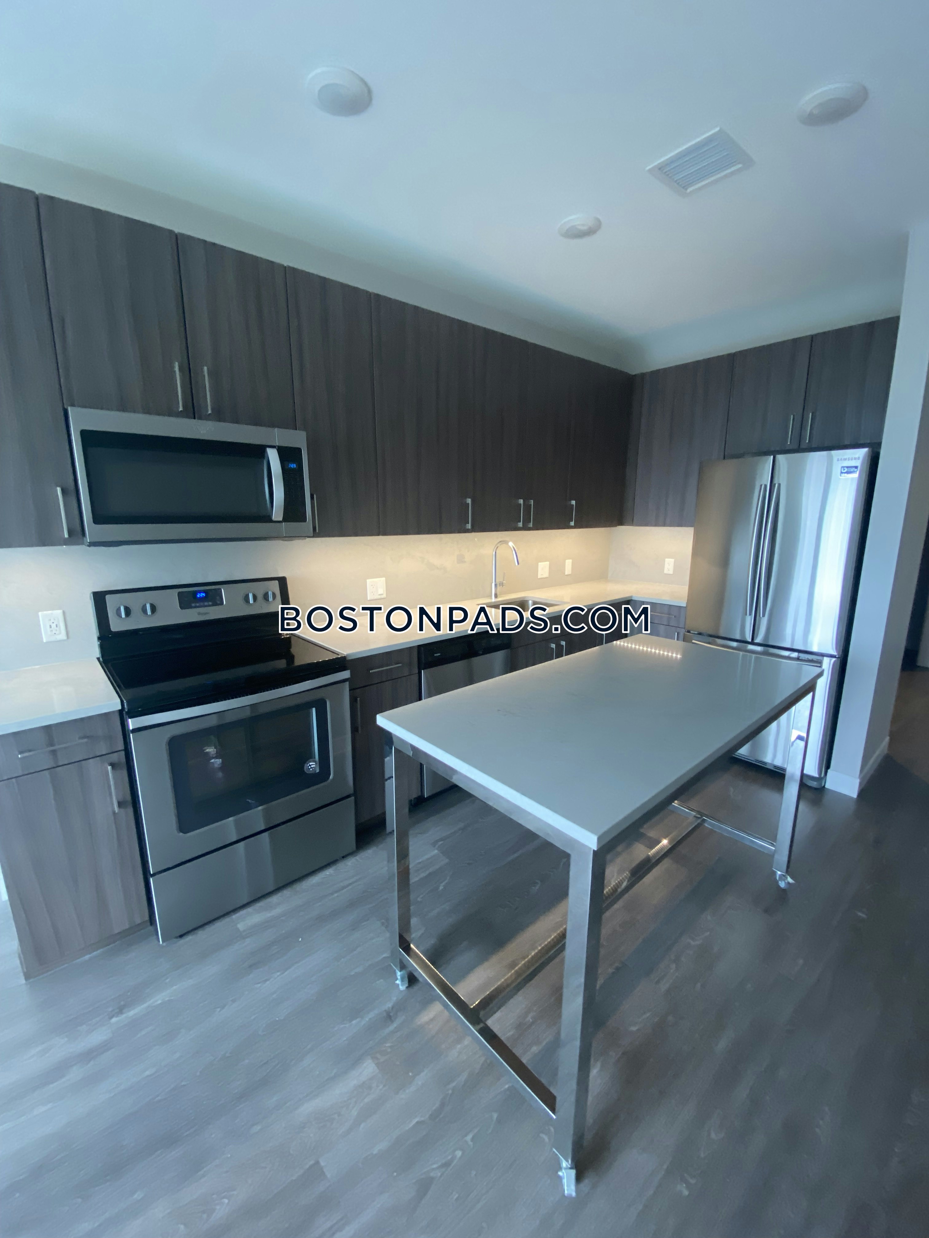 The Andi South Bay Photo 38