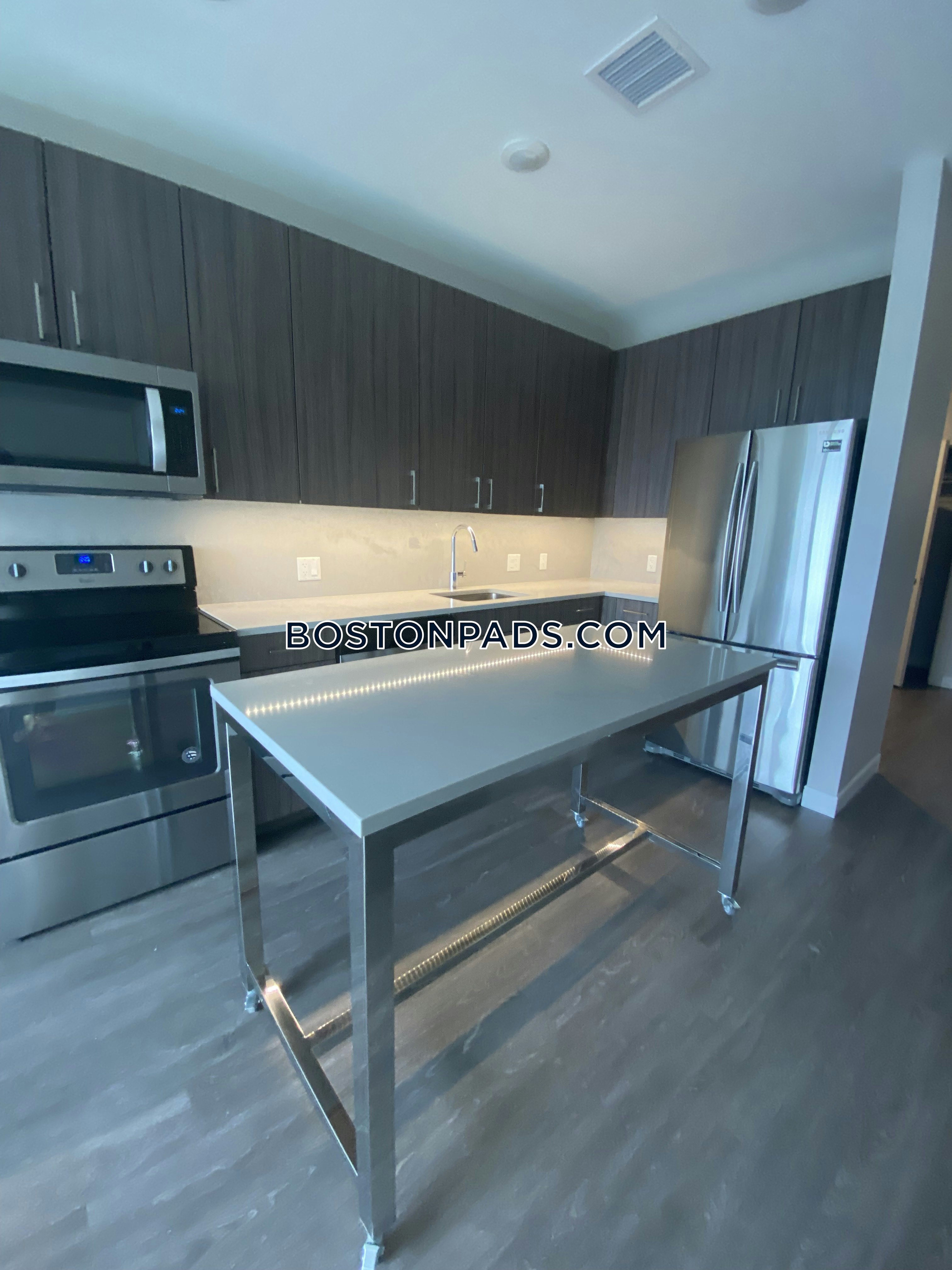 The Andi South Bay Photo 35