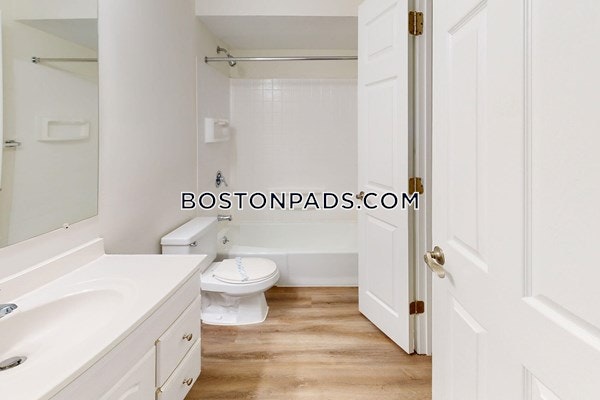 The Commons at Windsor Gardens Photo 67