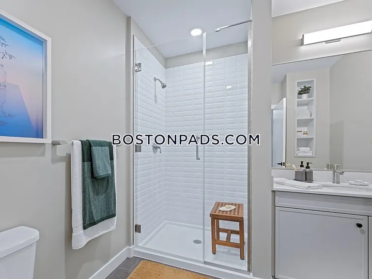 The Laurent Photo 17