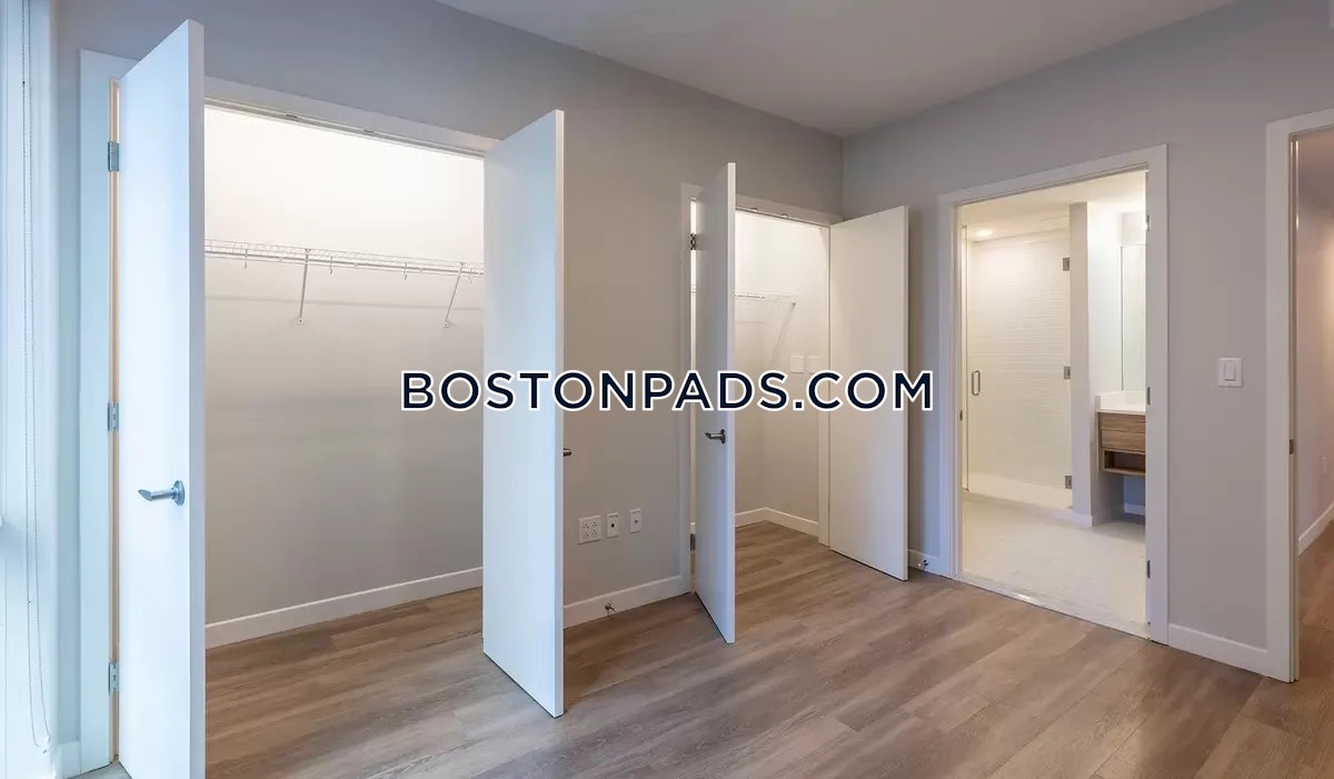 Prism Apartments Photo 25