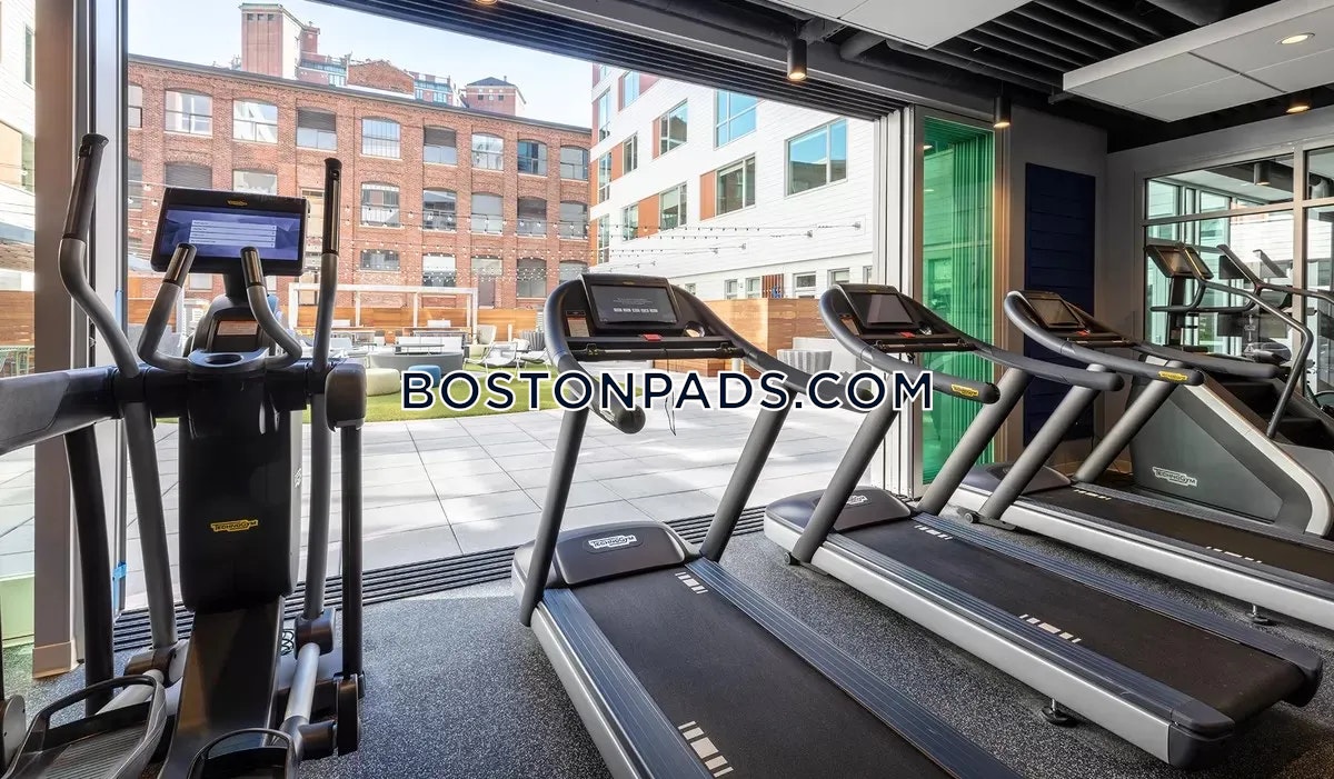 Prism Apartments Photo 6