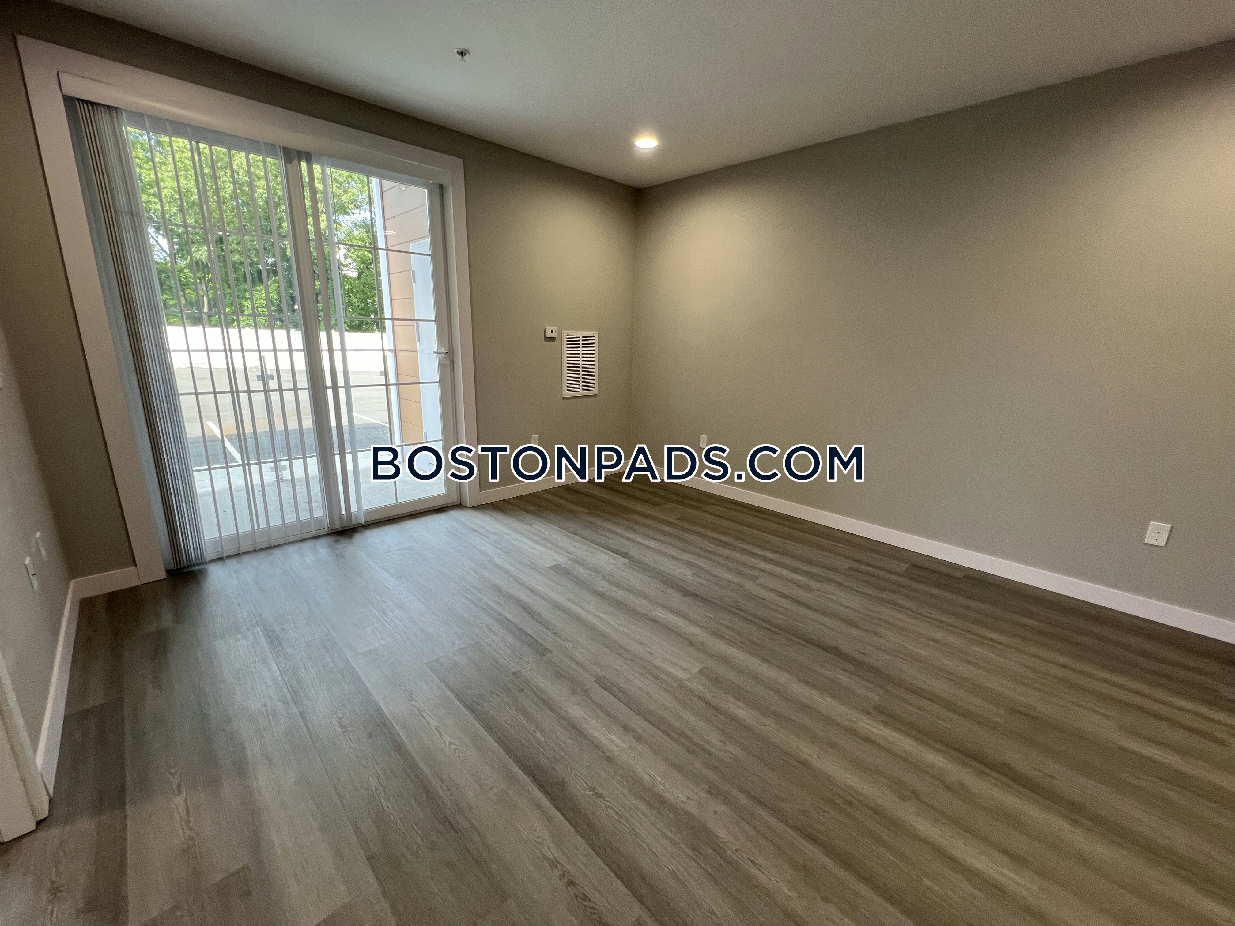 Taj Estates of Randolph Photo 7