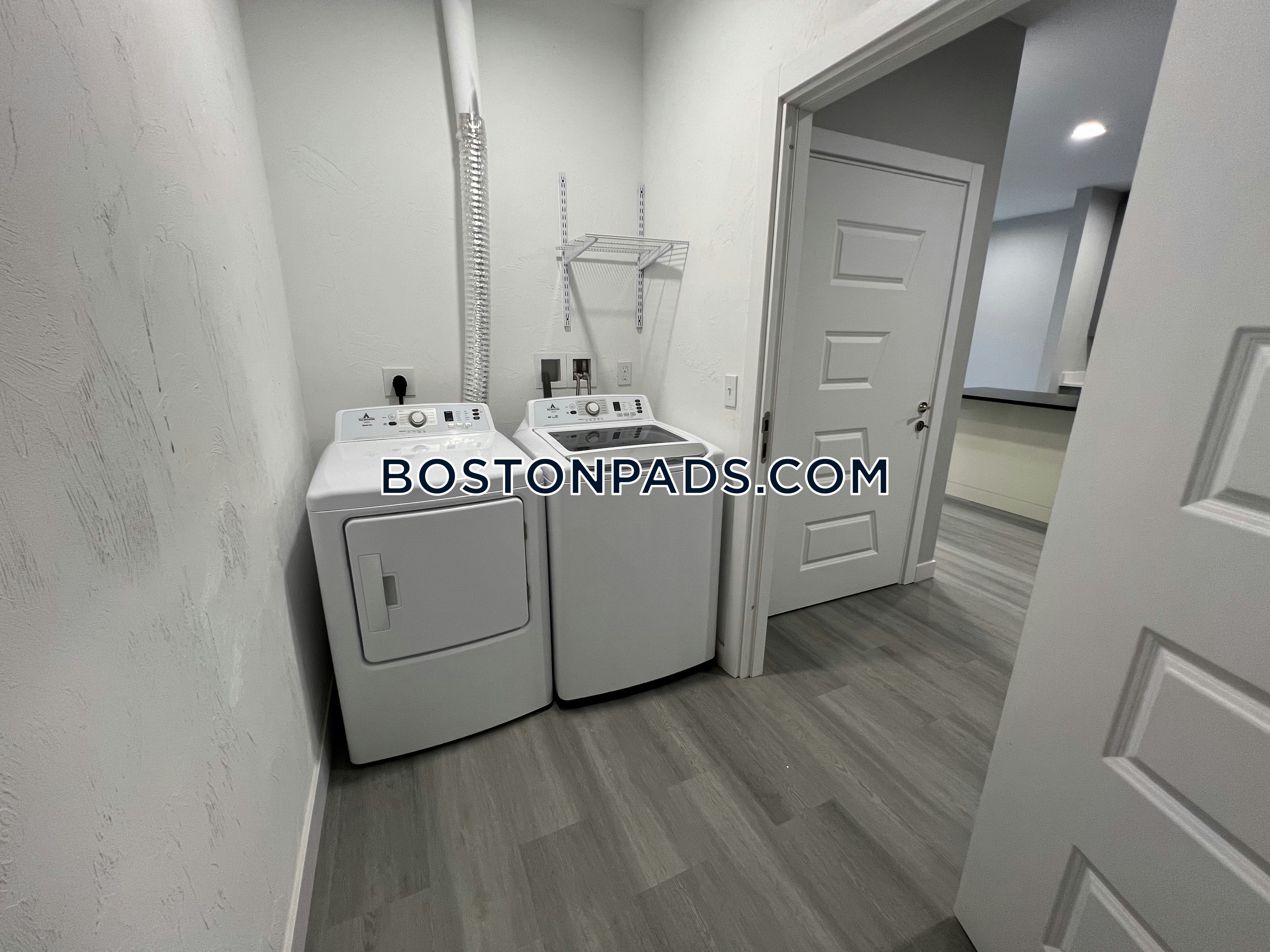 Taj Estates of Randolph Photo 18