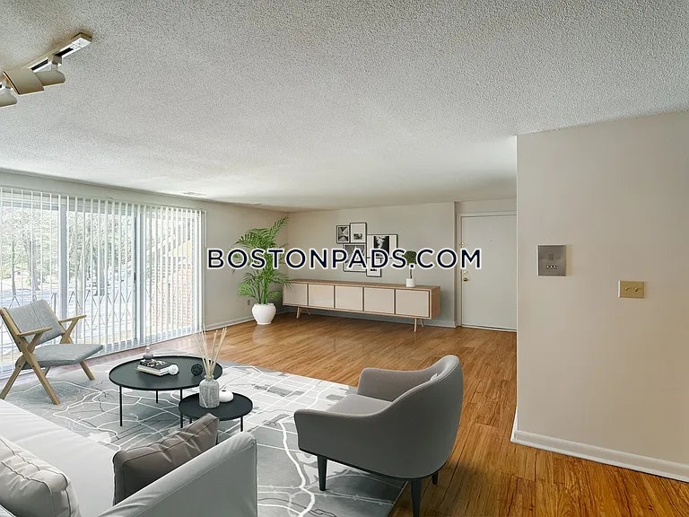 Royal Crest Estates North Andover Photo 16