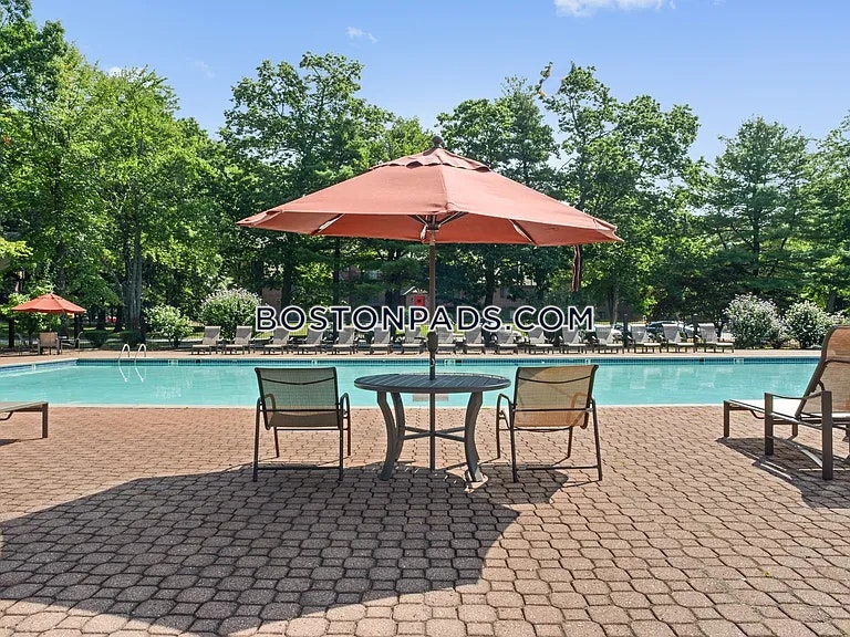 Royal Crest Estates North Andover Photo 3