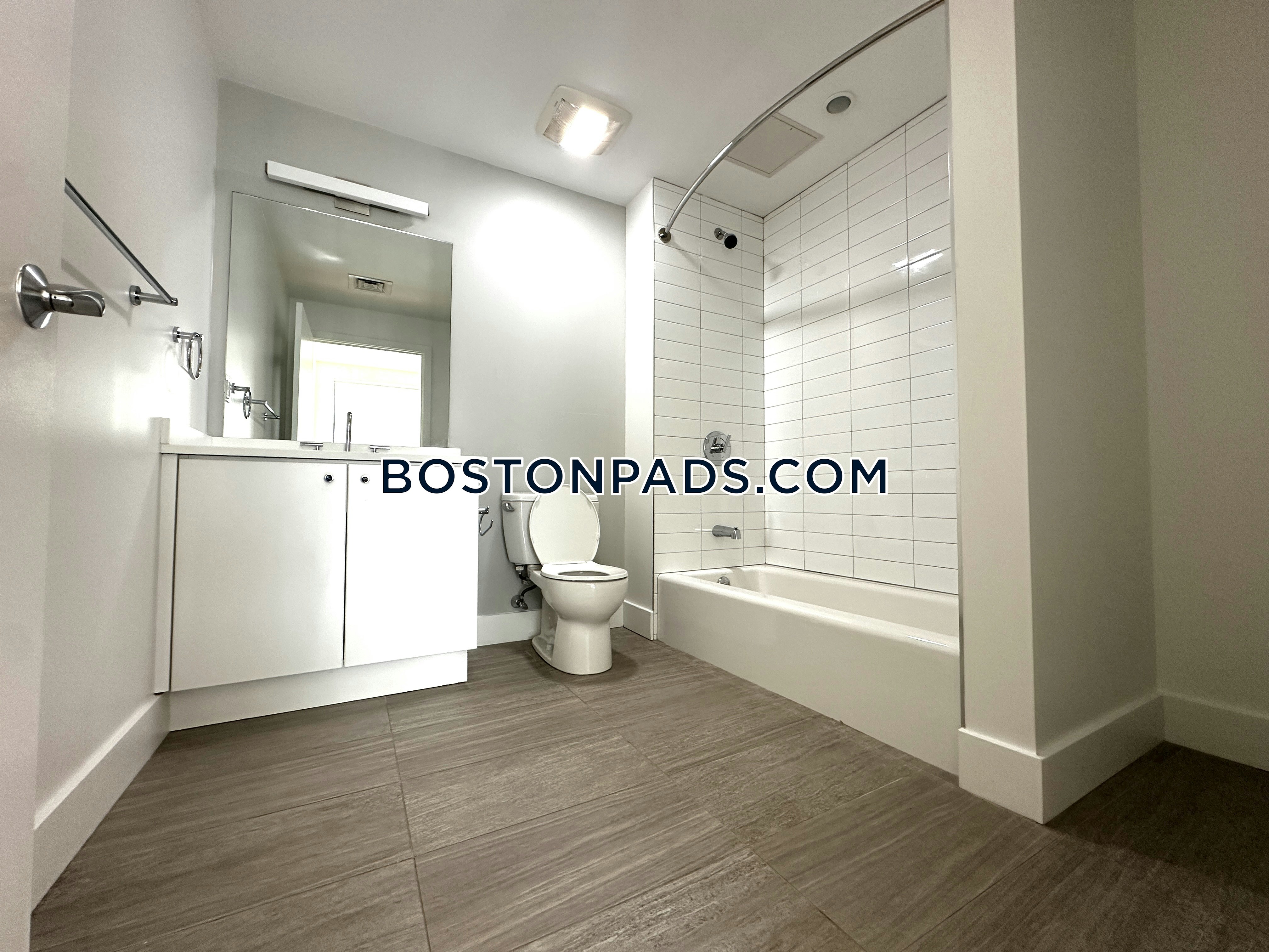 The Tremont Photo 23