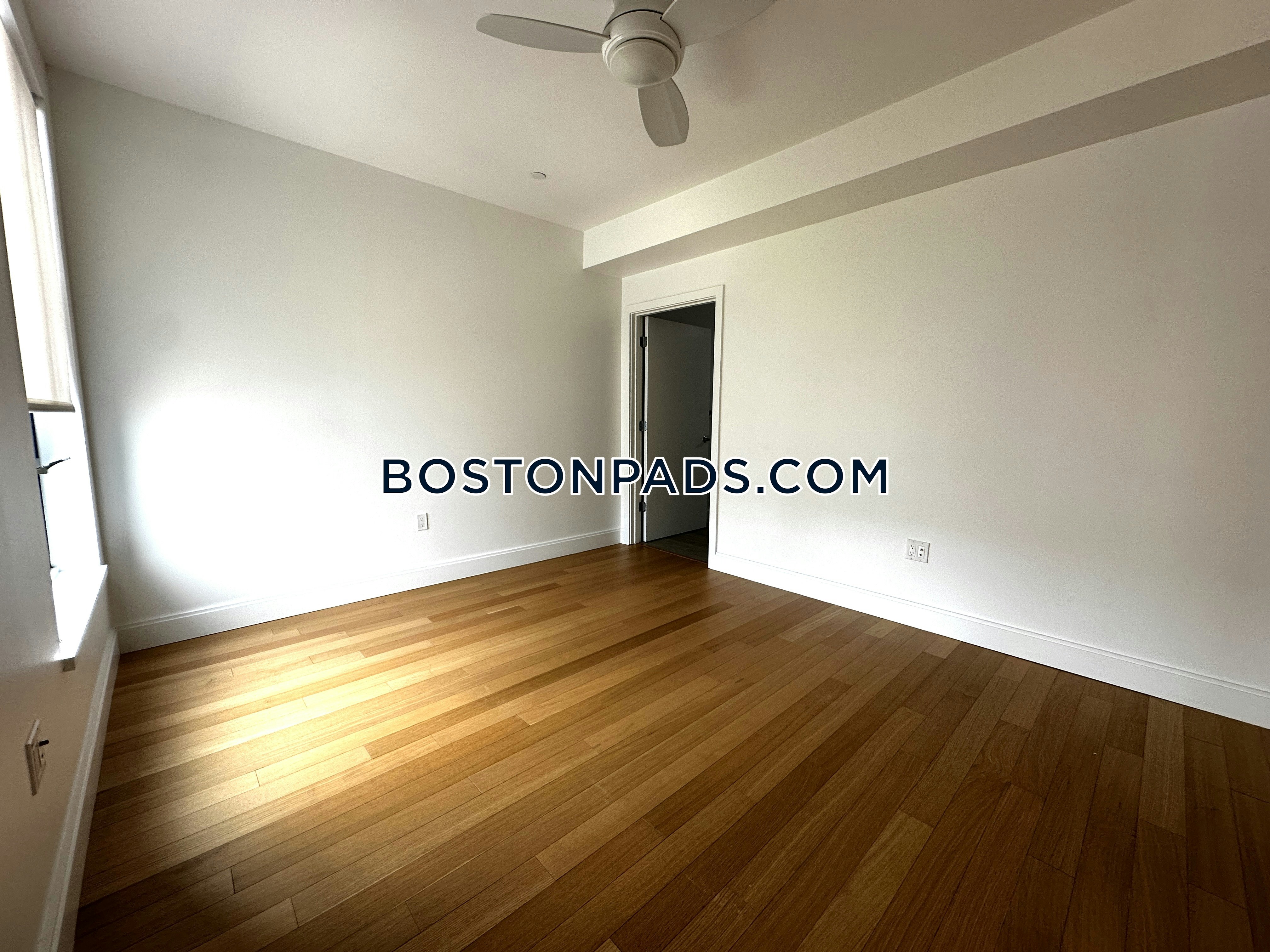 The Tremont Photo 16