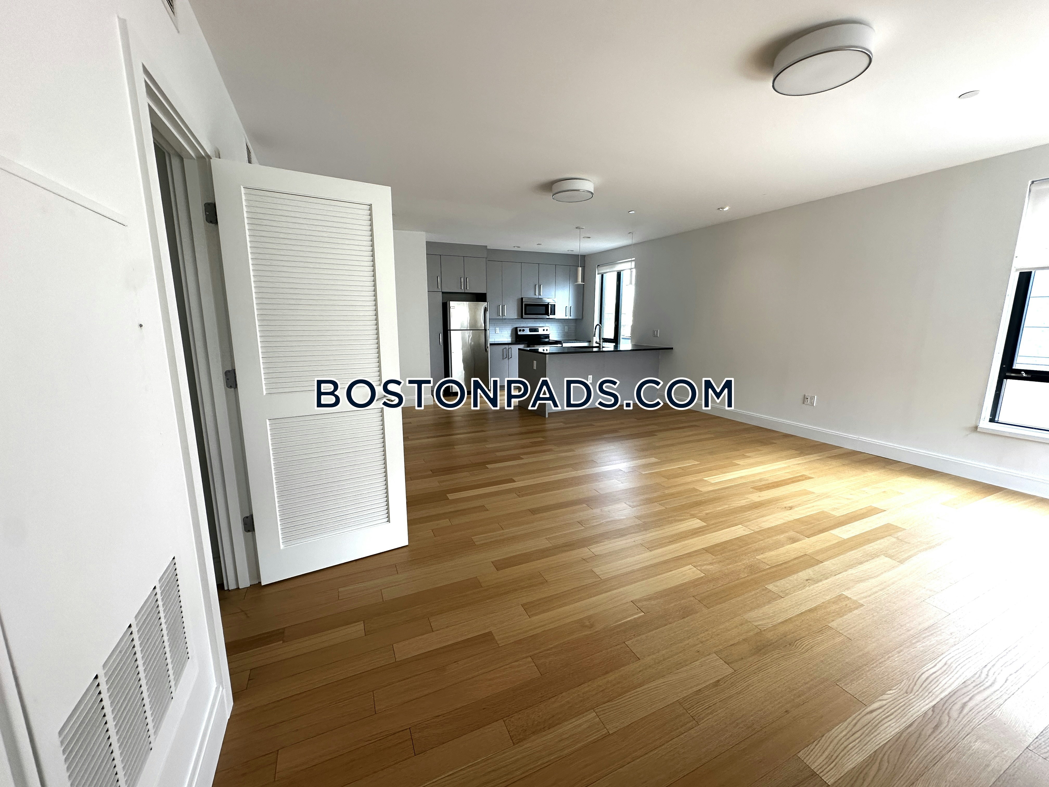 The Tremont Photo 42