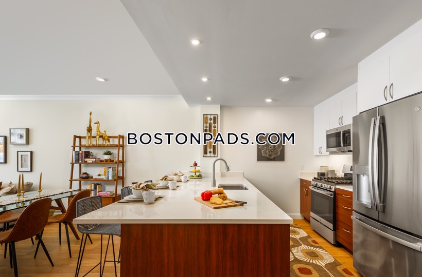 Hancock Village Photo 7