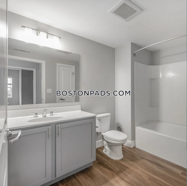 Lux at Stoughton Photo 10