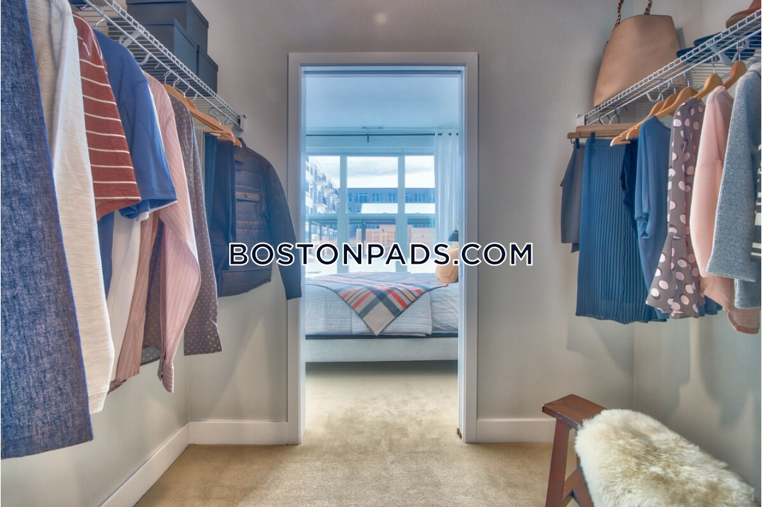 The Pioneer Photo 32