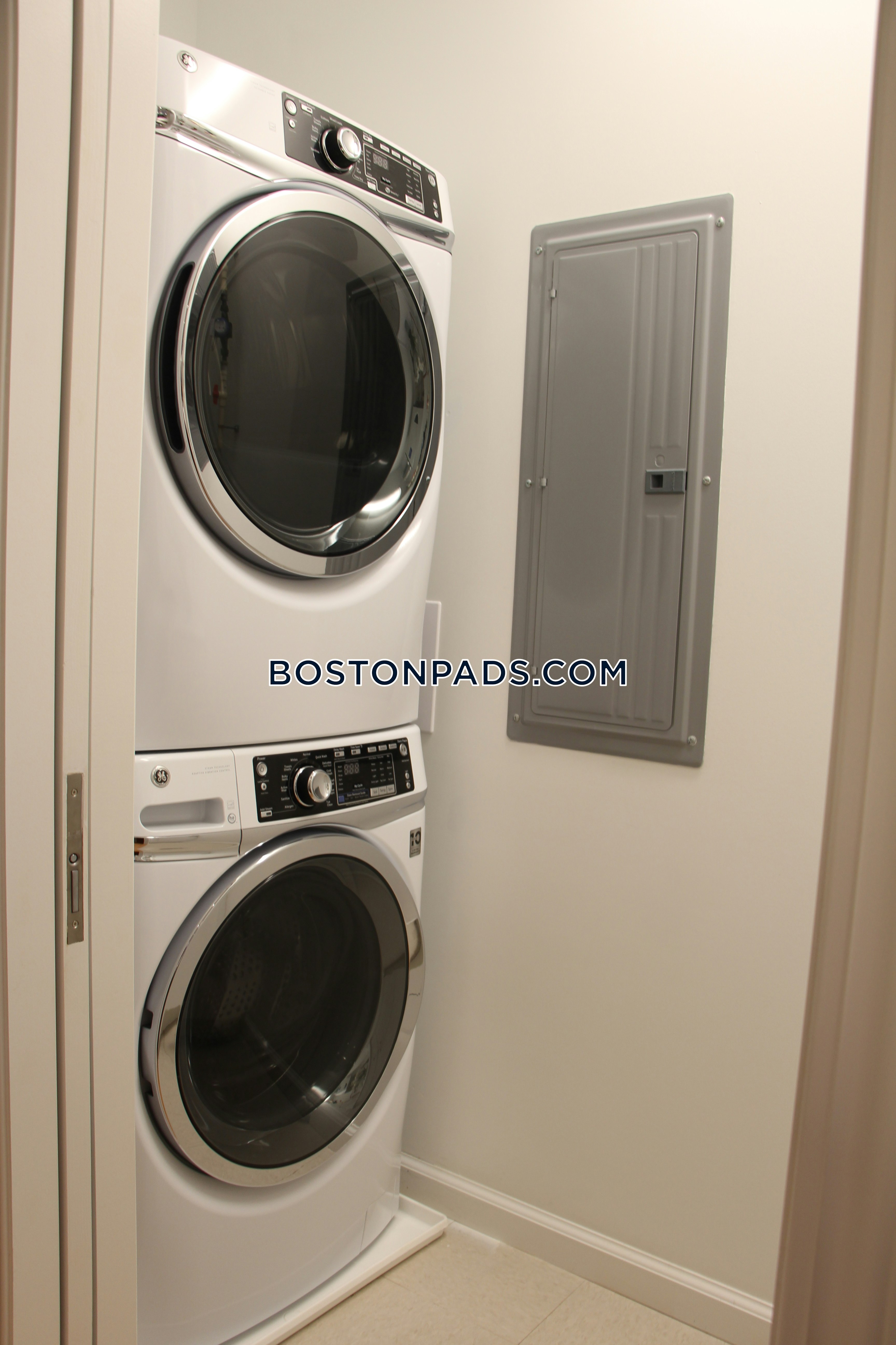 Hancock Estates at Chestnut Hill Photo 63