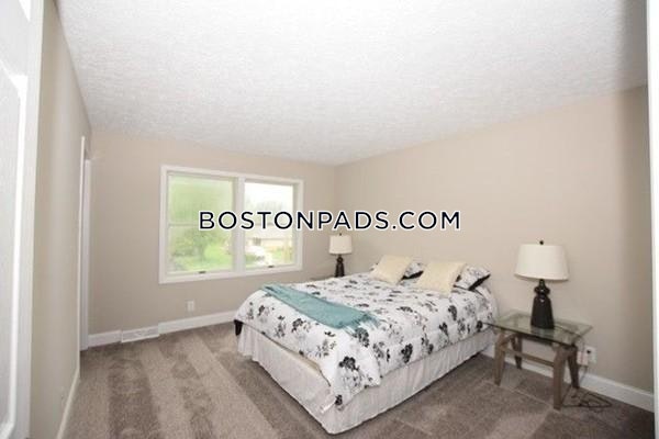 Towne Estates Photo 15