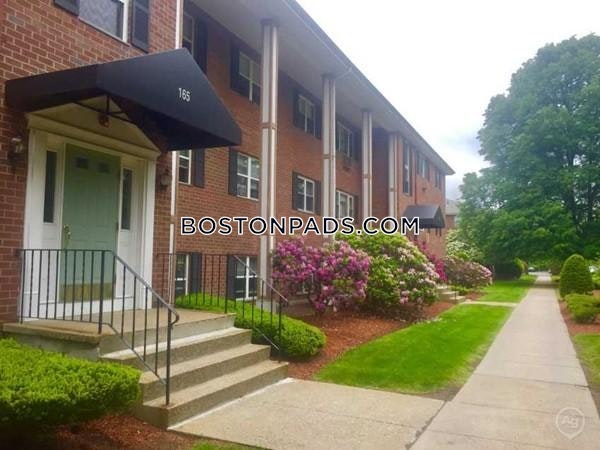 Towne Estates Photo 14