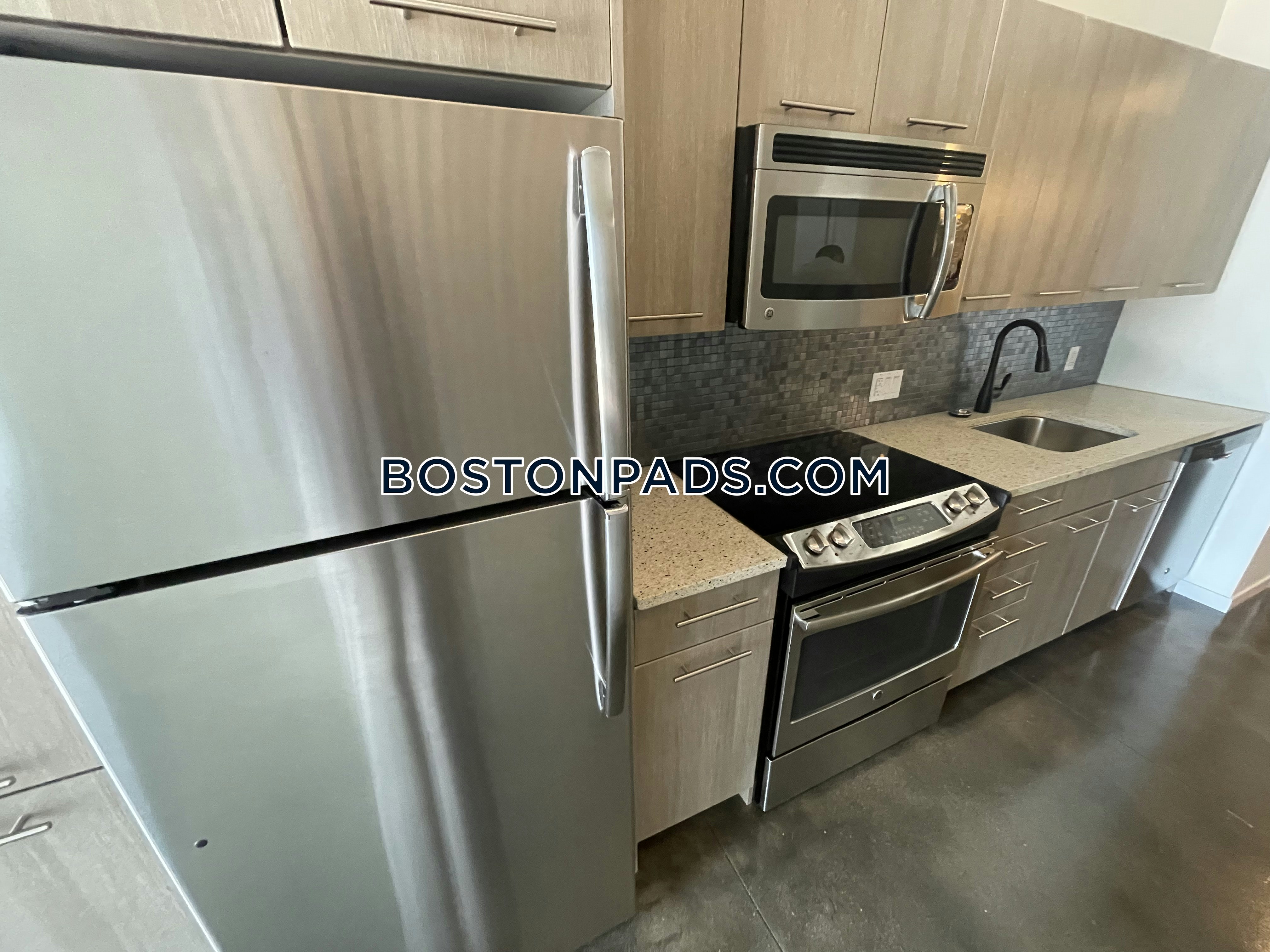 Watermark Seaport Photo 41