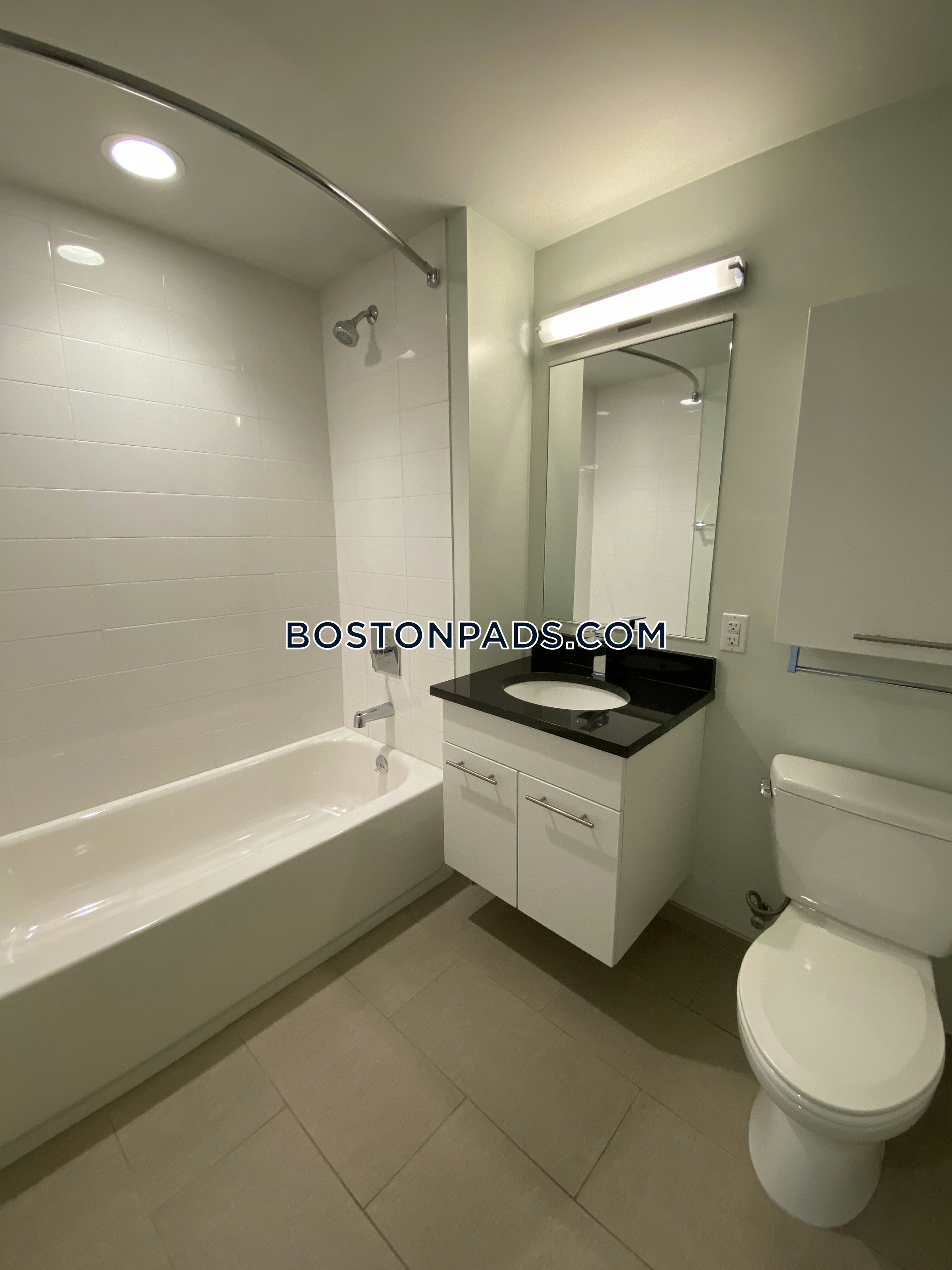 Watermark Seaport Photo 33