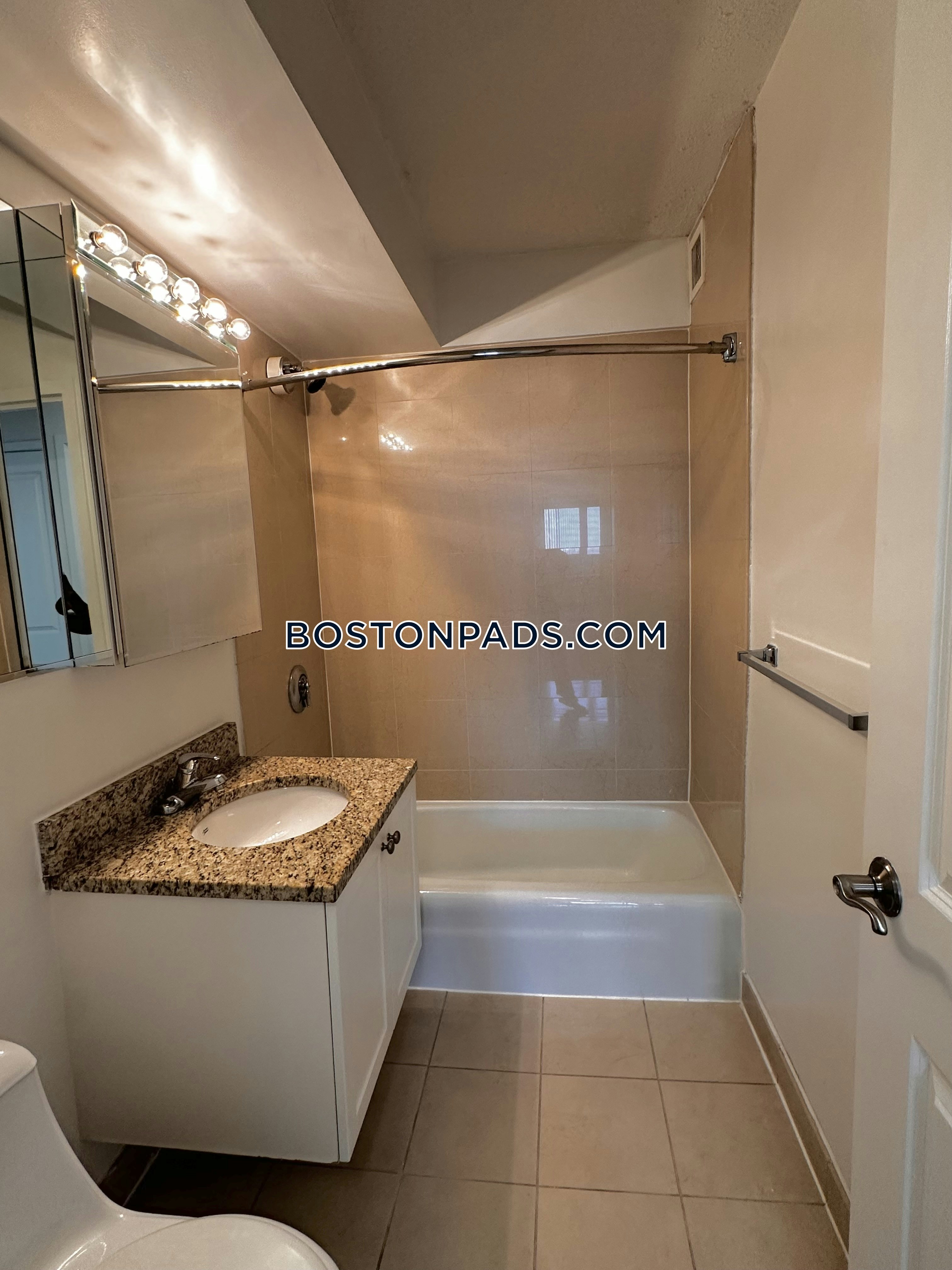 The Towers at Longfellow Photo 103