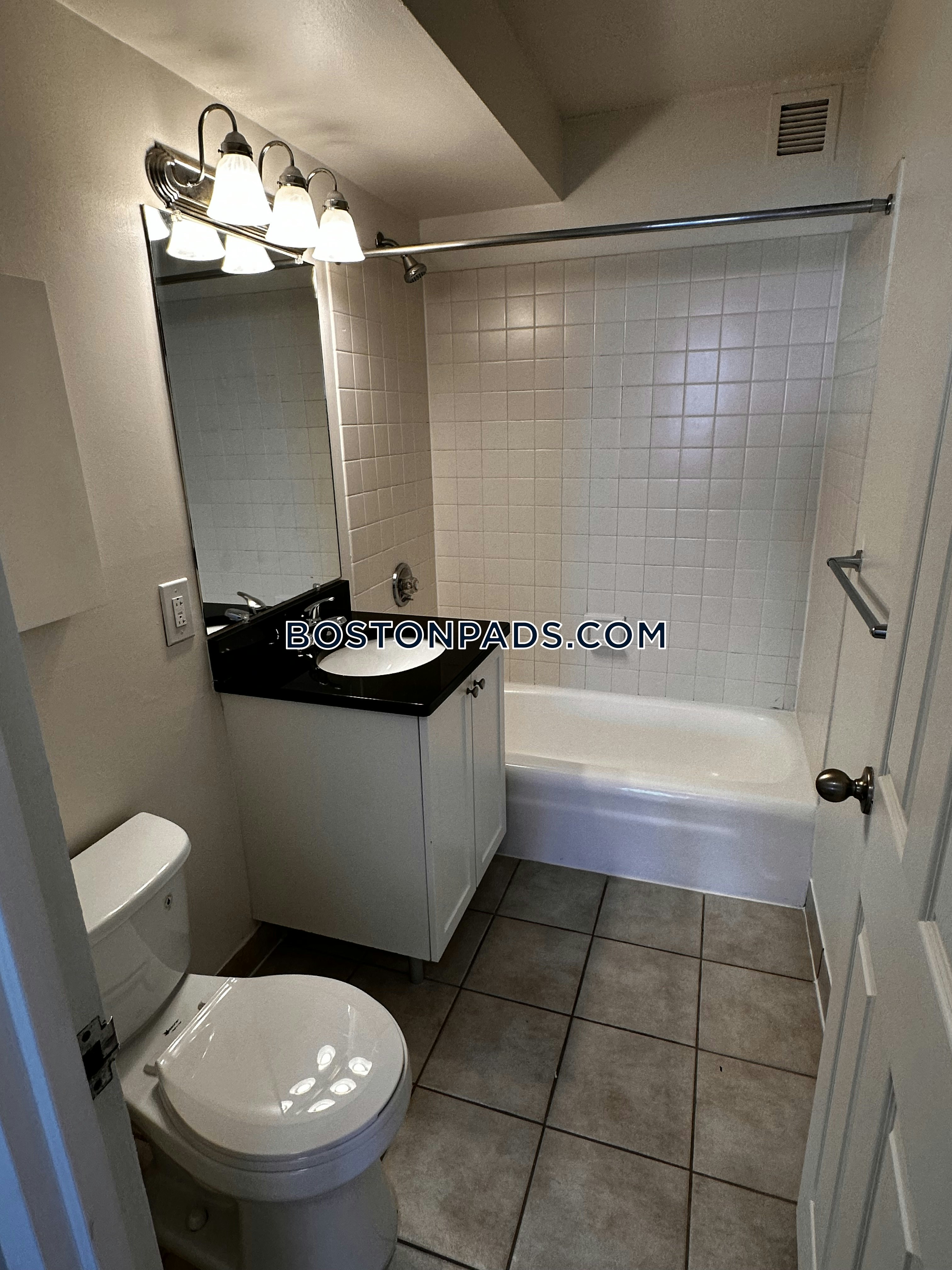 The Towers at Longfellow Photo 6