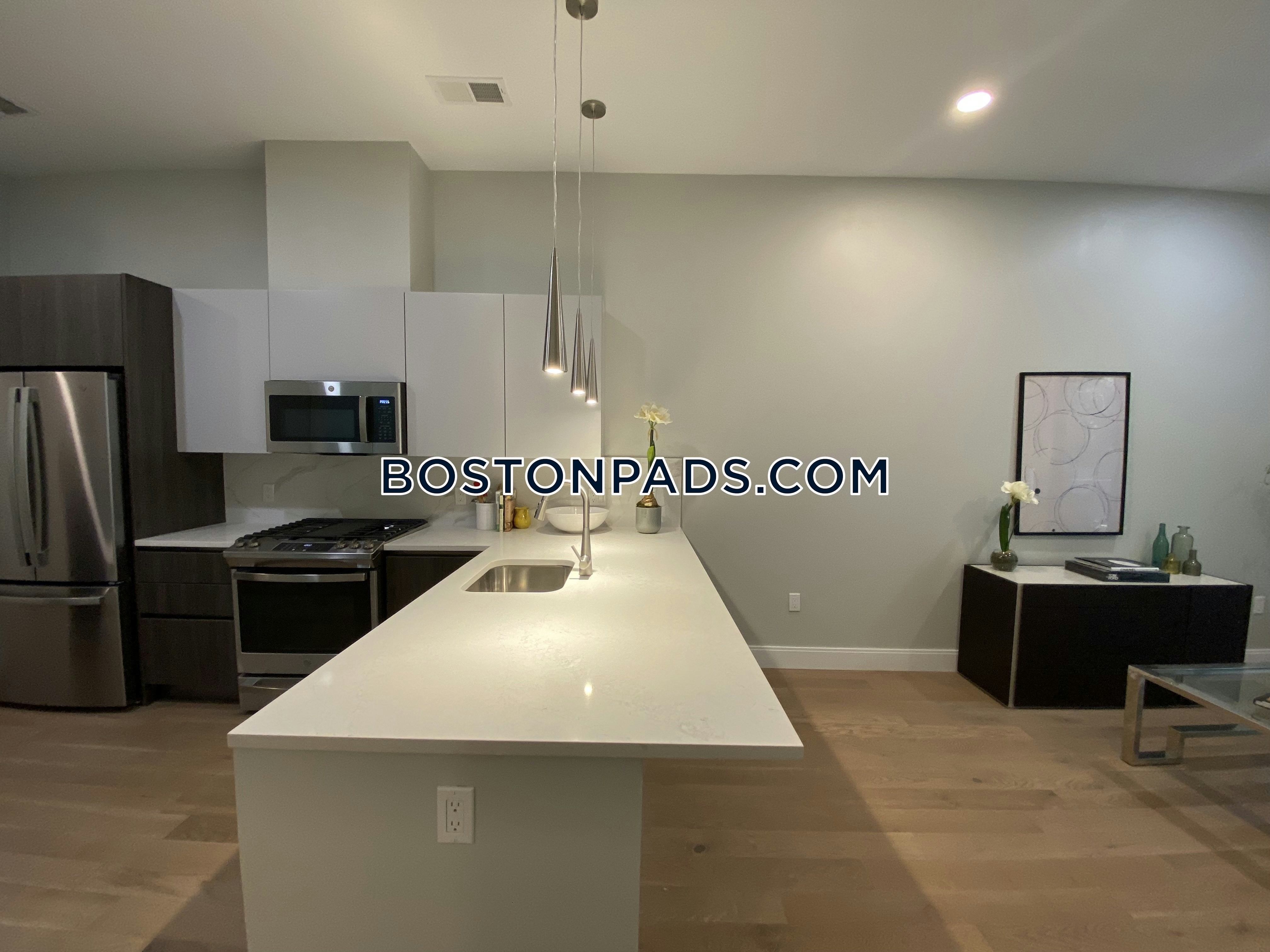 9 Central St. Photo 142