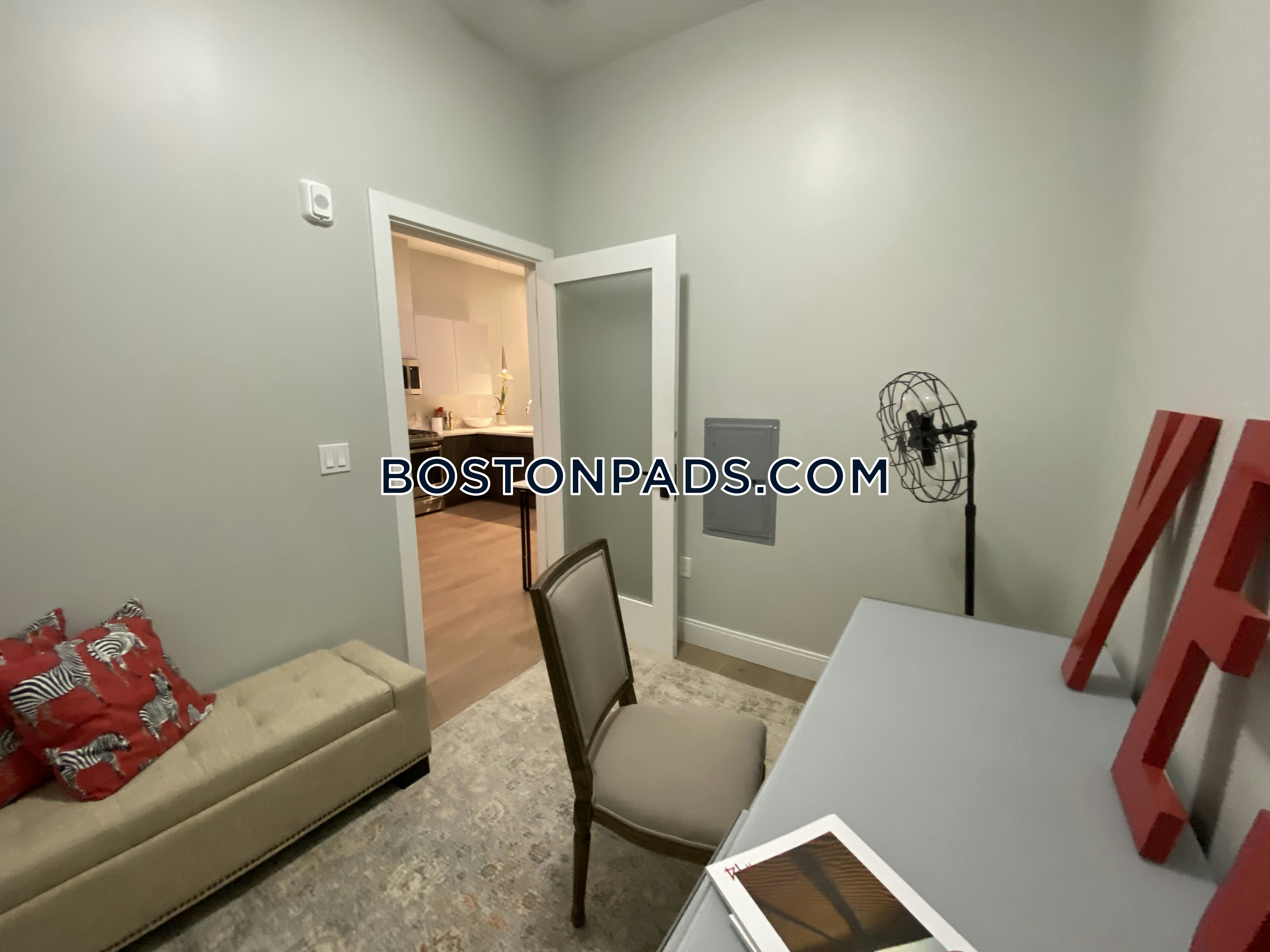 9 Central St. Photo 67