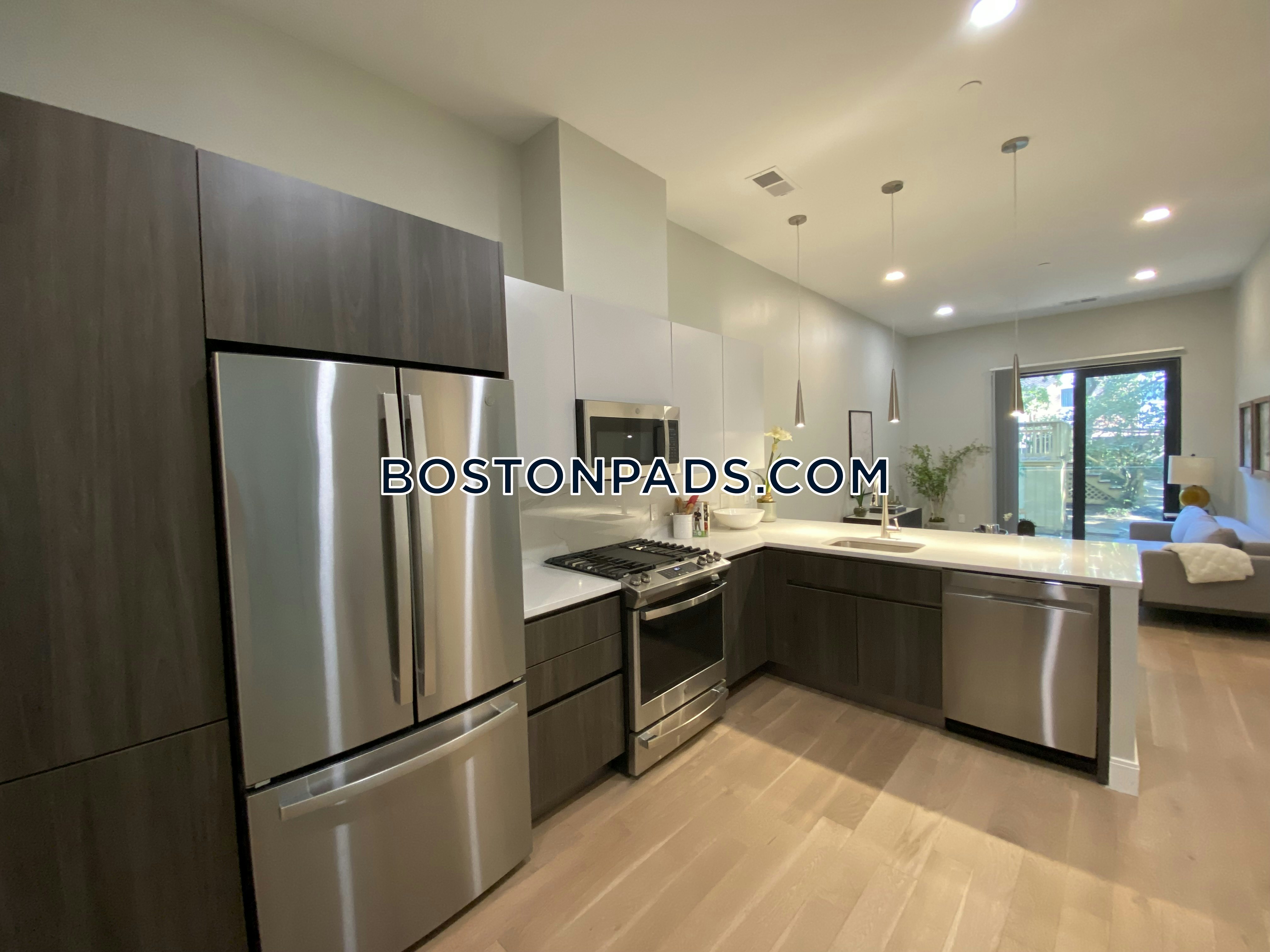 9 Central St. Photo 10