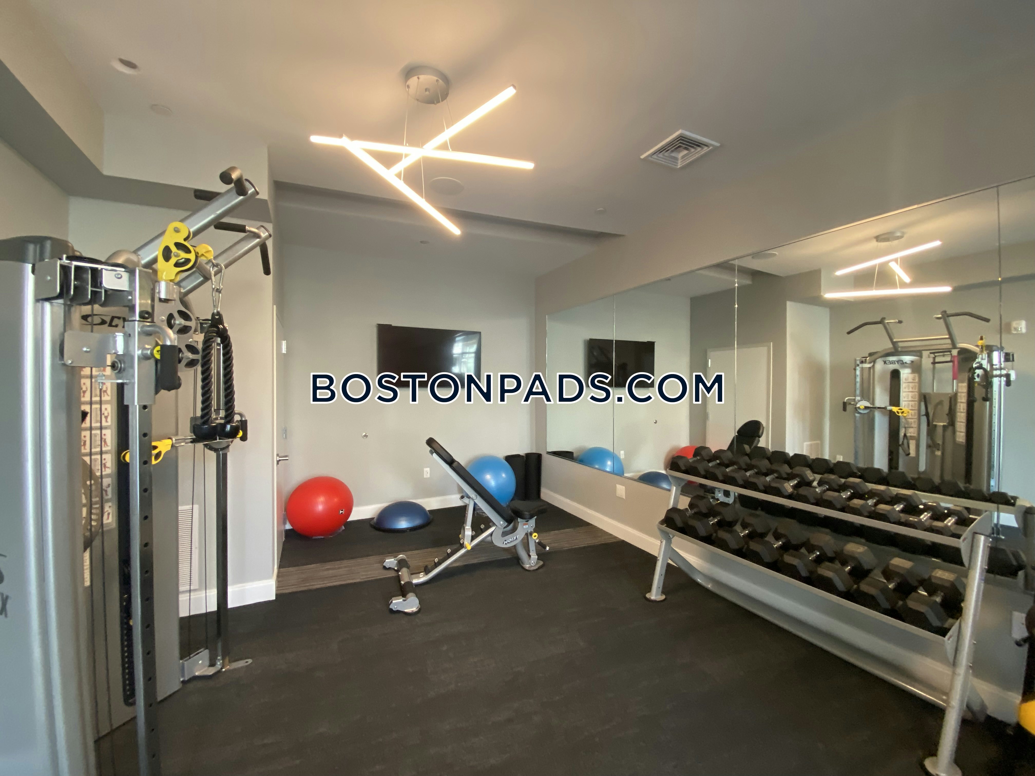 9 Central St. Photo 23