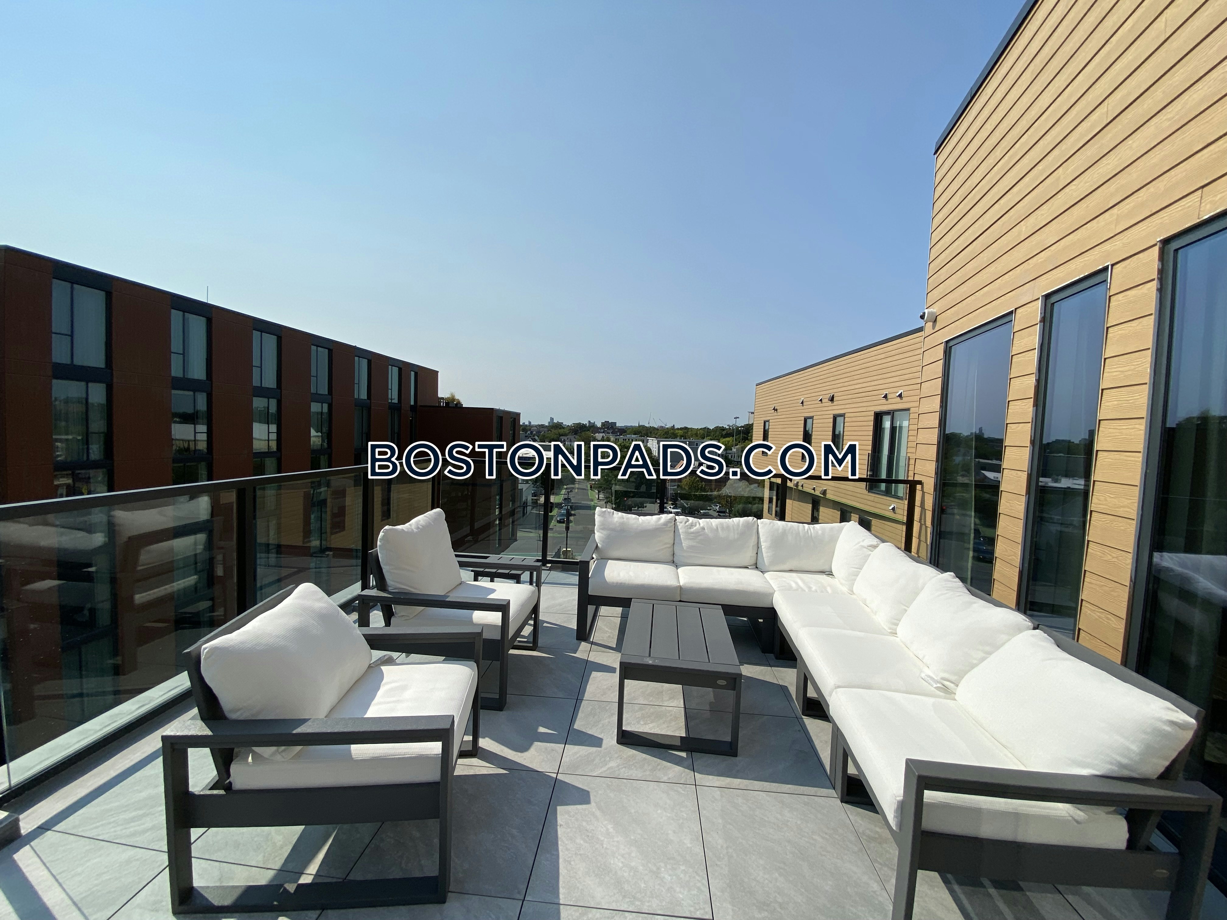 9 Central St. Photo 34