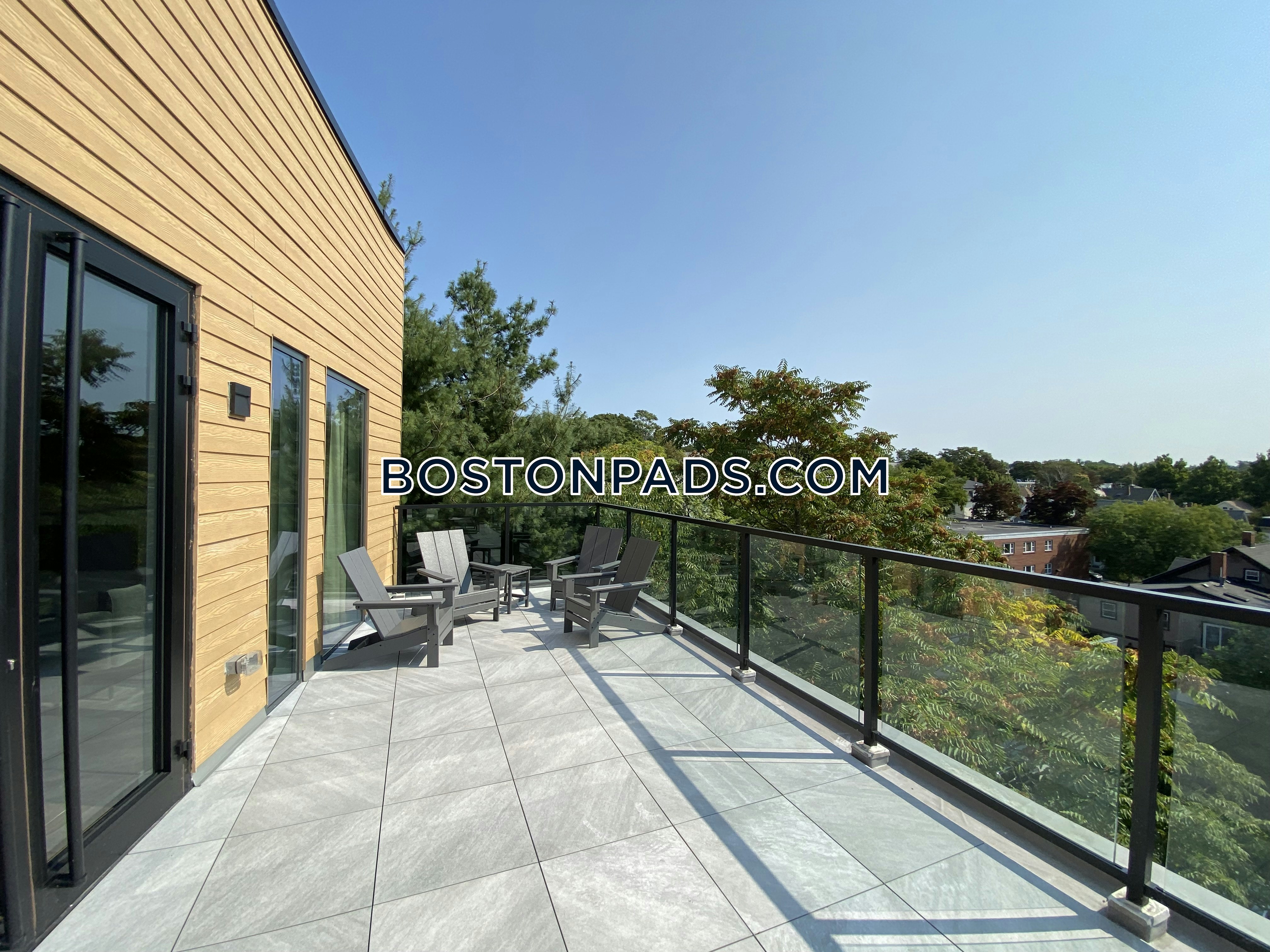 9 Central St. Photo 8