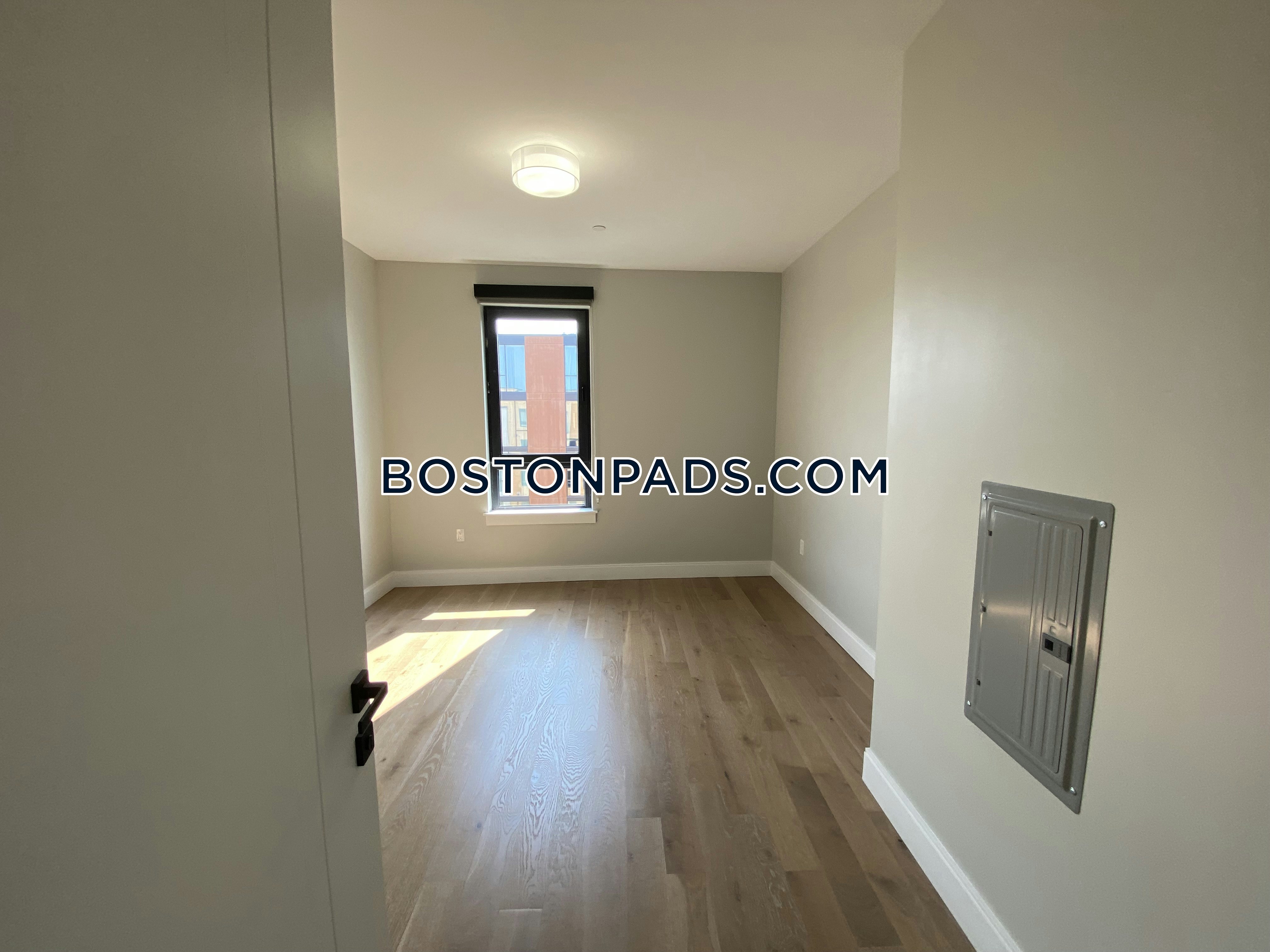 9 Central St. Photo 169