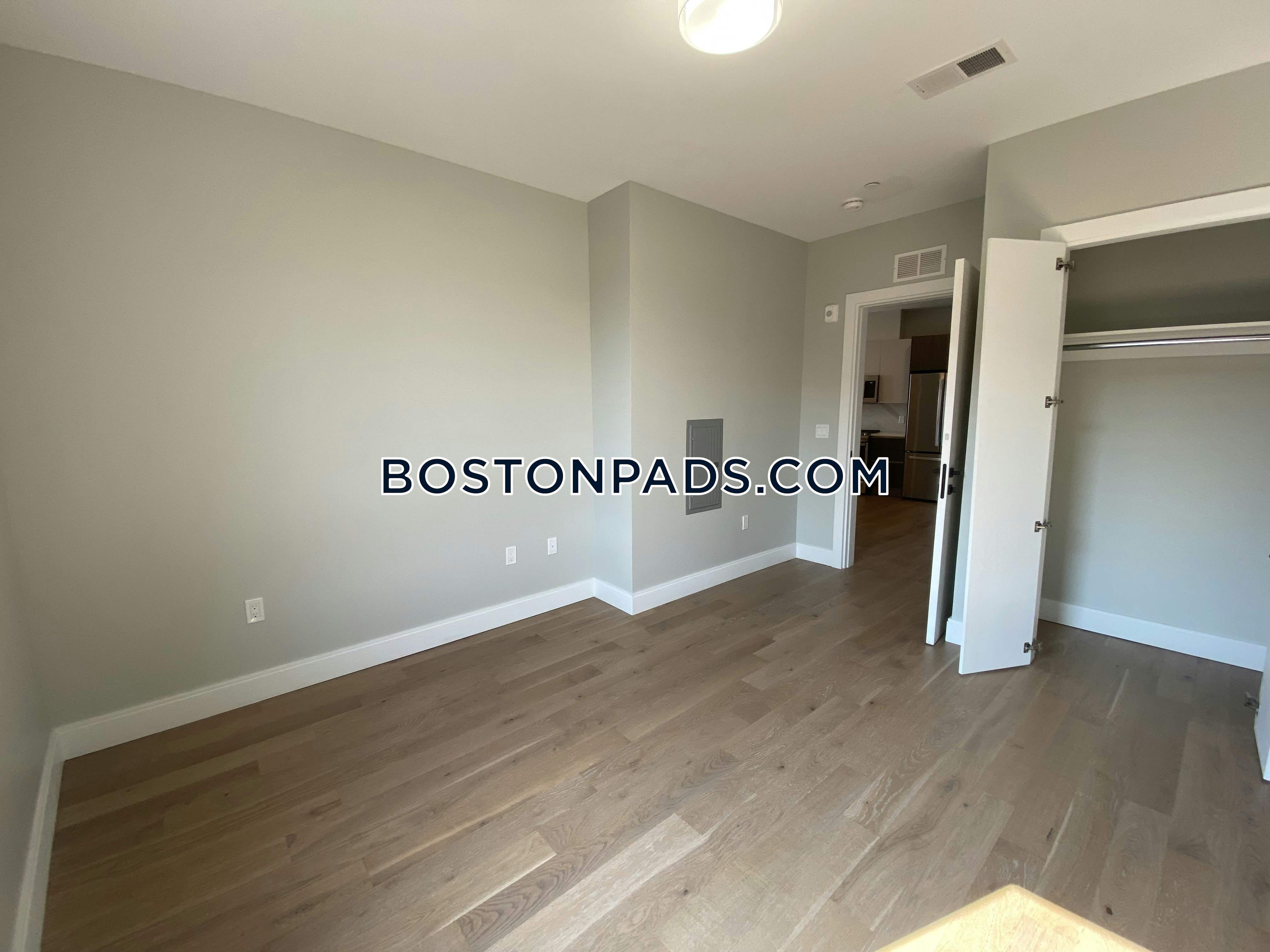 9 Central St. Photo 165