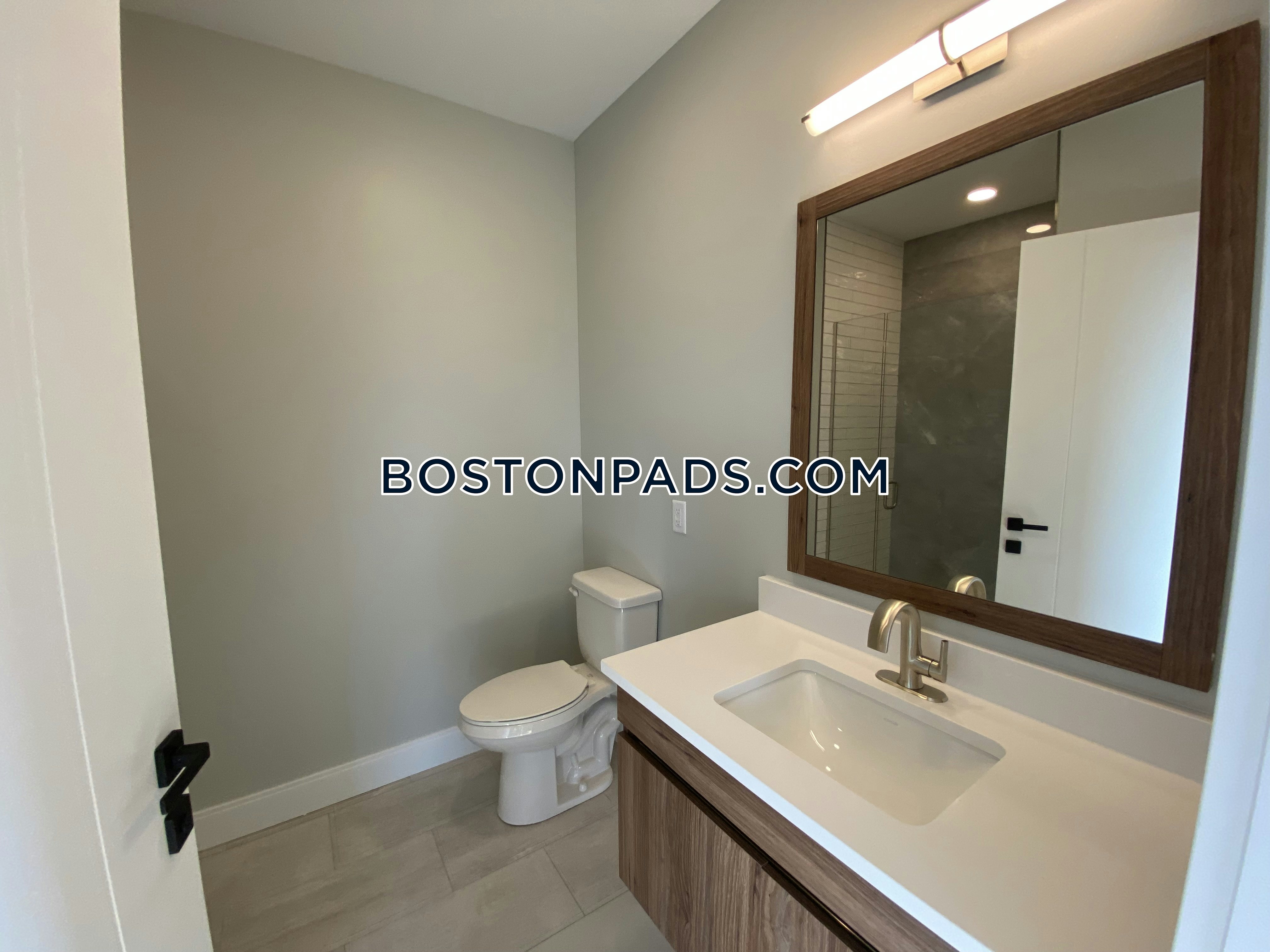 9 Central St. Photo 85