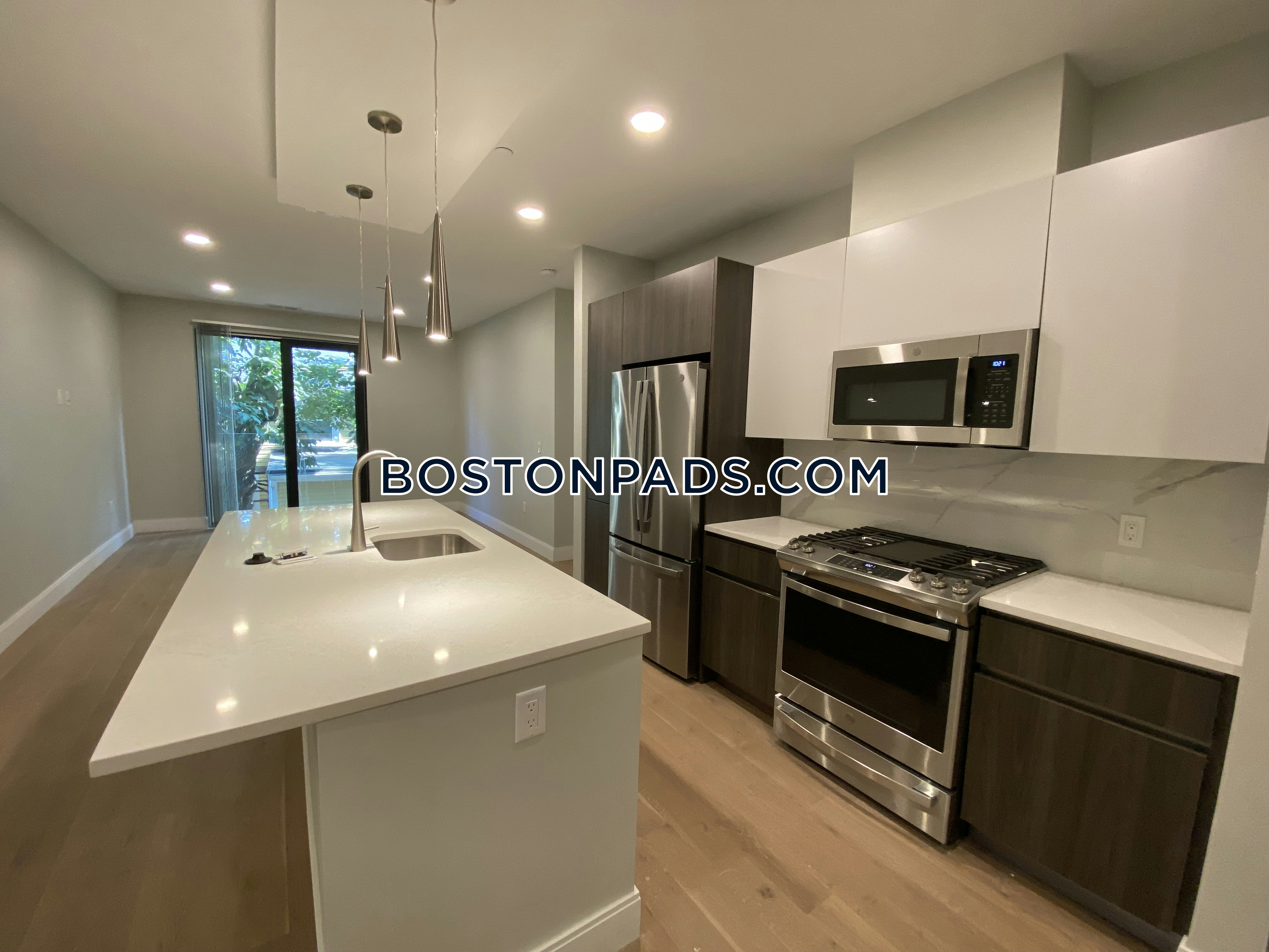 9 Central St. Photo 99