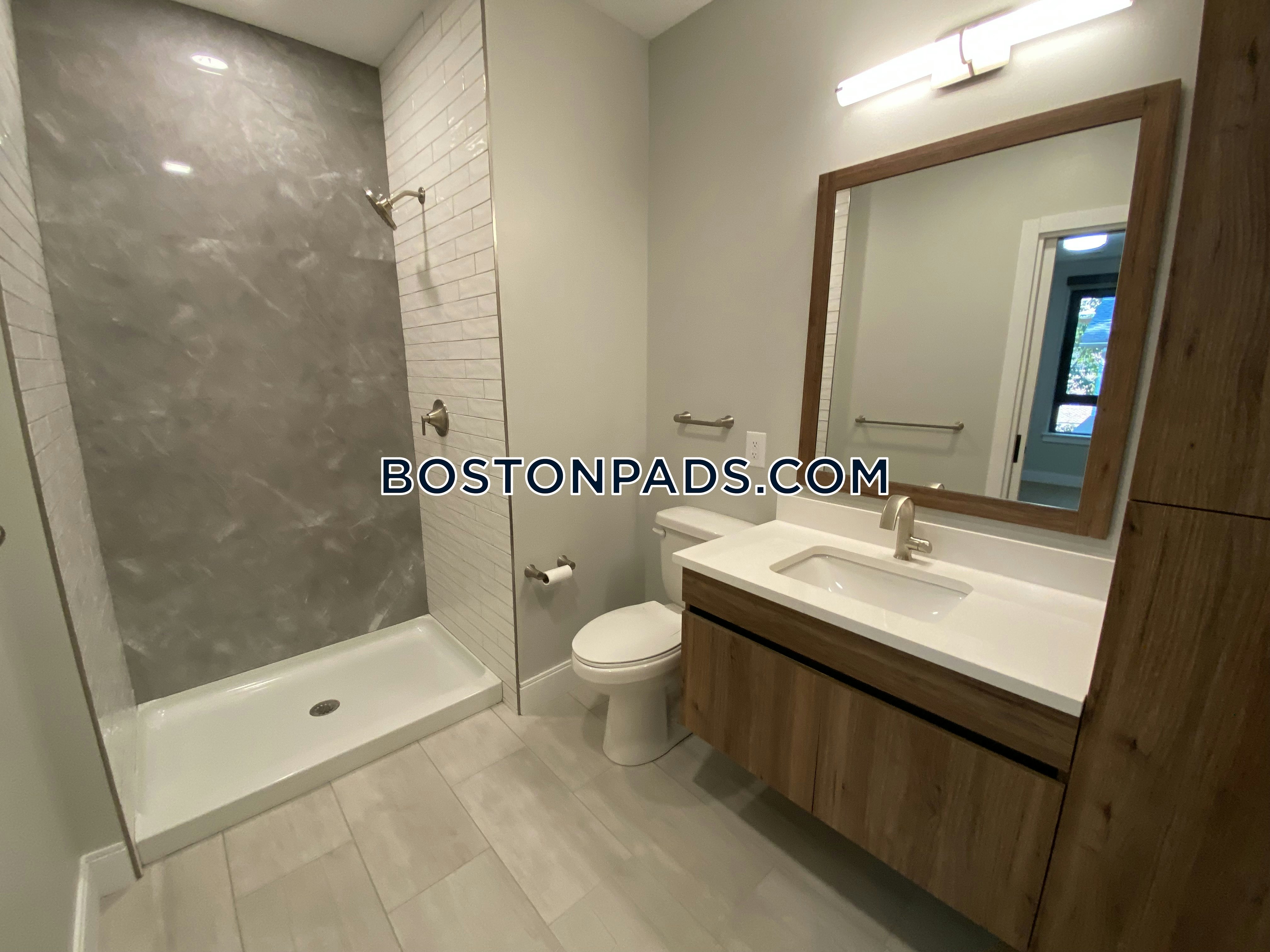 9 Central St. Photo 76