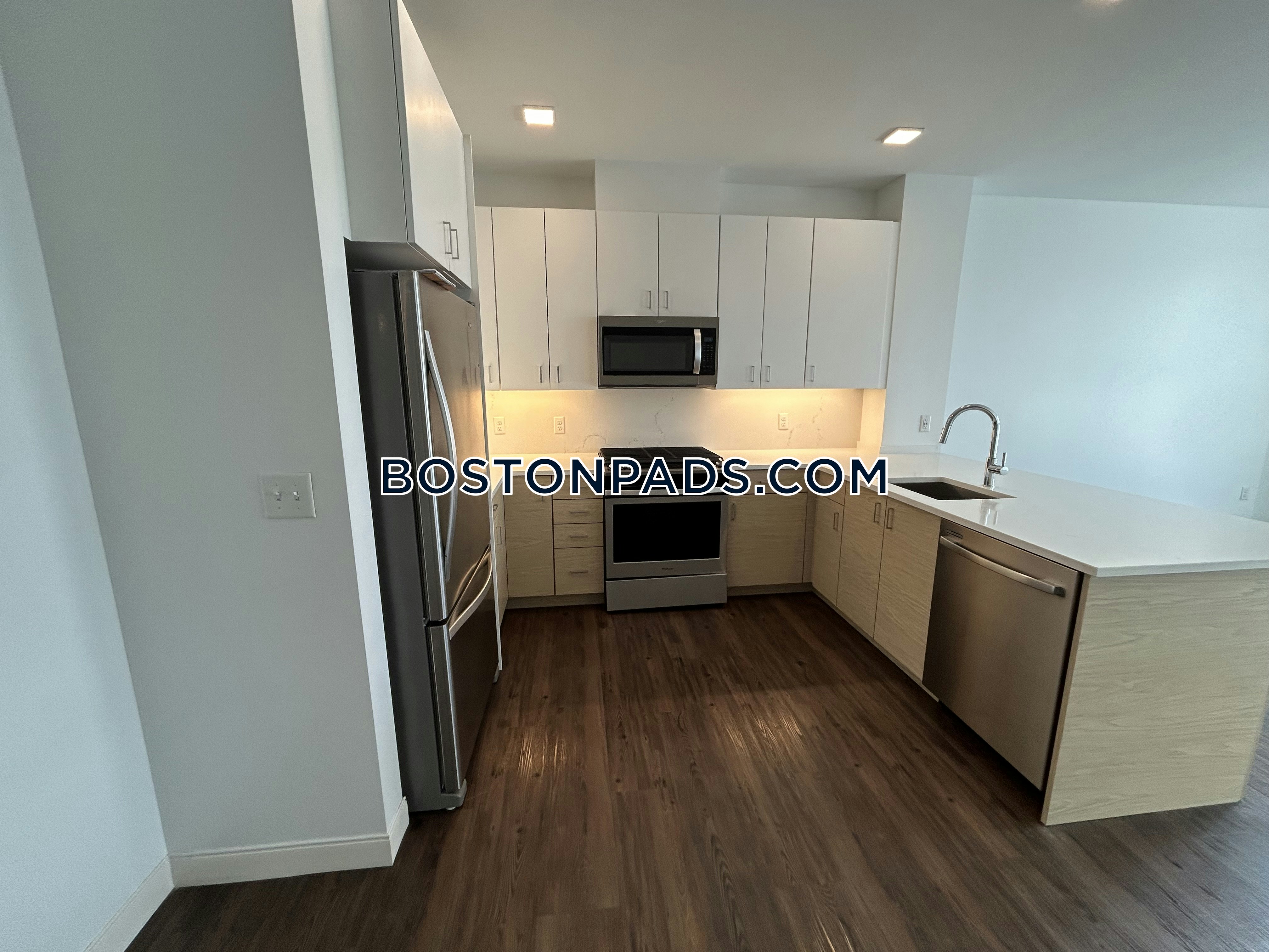 Trio Newton Photo 70