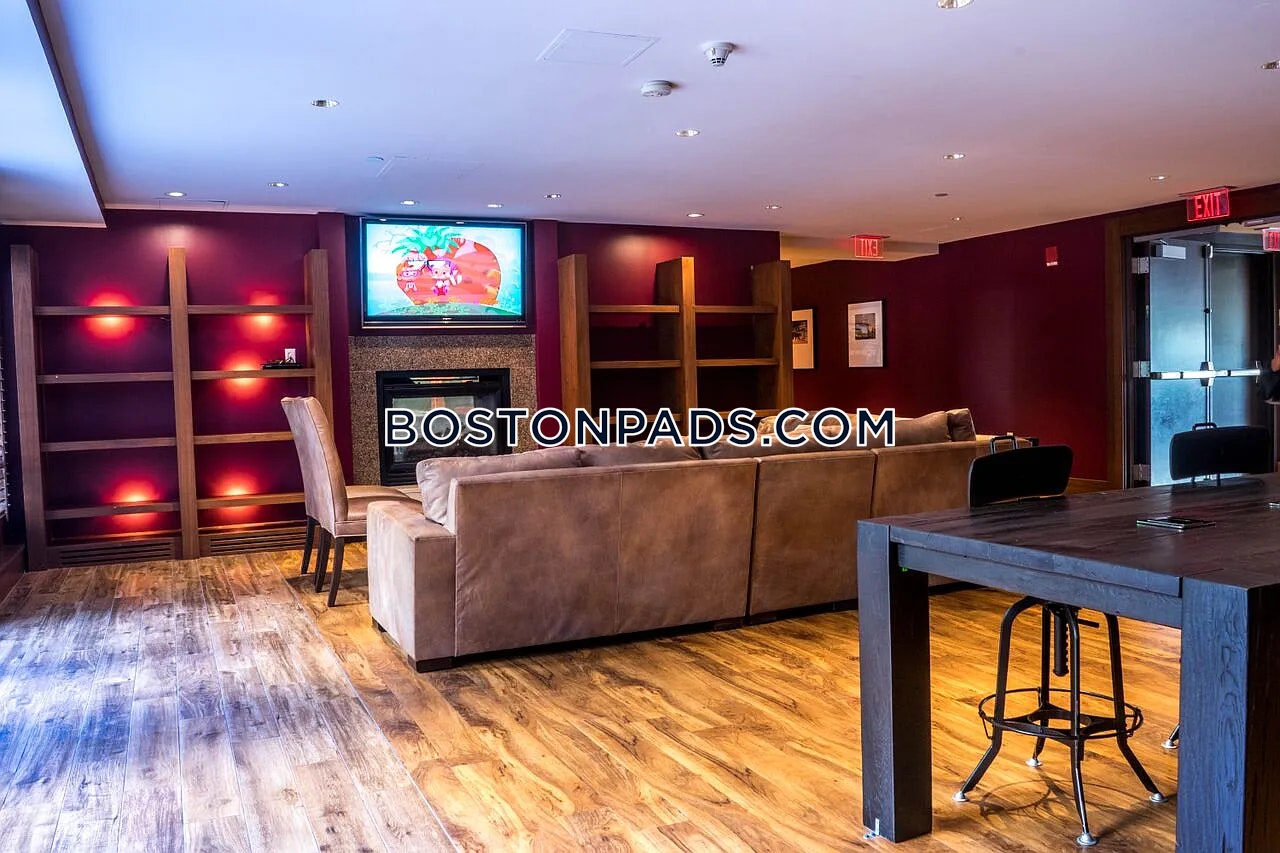 Fenway Triangle Photo 35